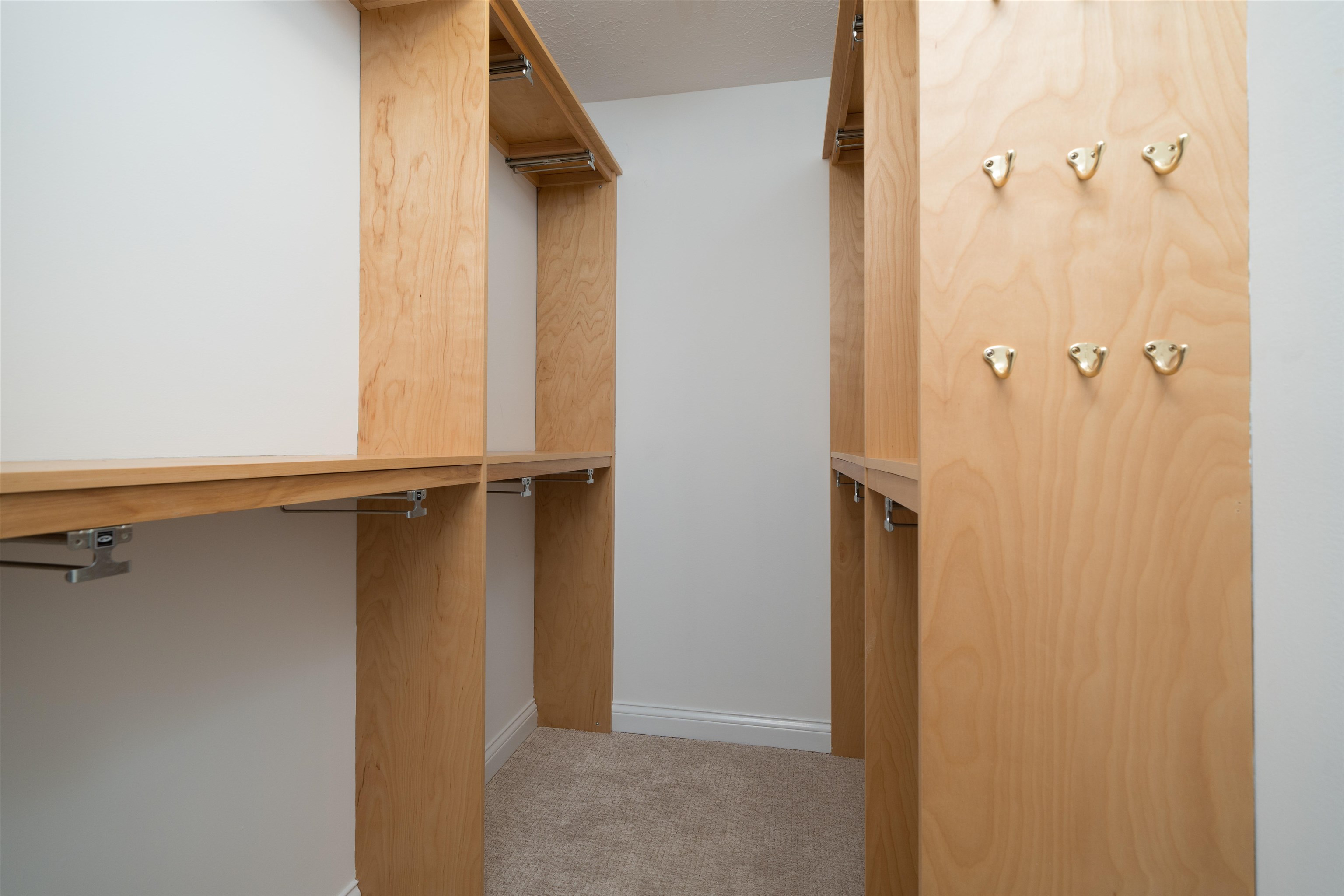 276 Browns Valley Red Hill Rd, Utica, Kentucky 42376, 4 Bedrooms Bedrooms, ,4 BathroomsBathrooms,Single Family Residence,For Sale,Browns Valley Red Hill Rd,94201