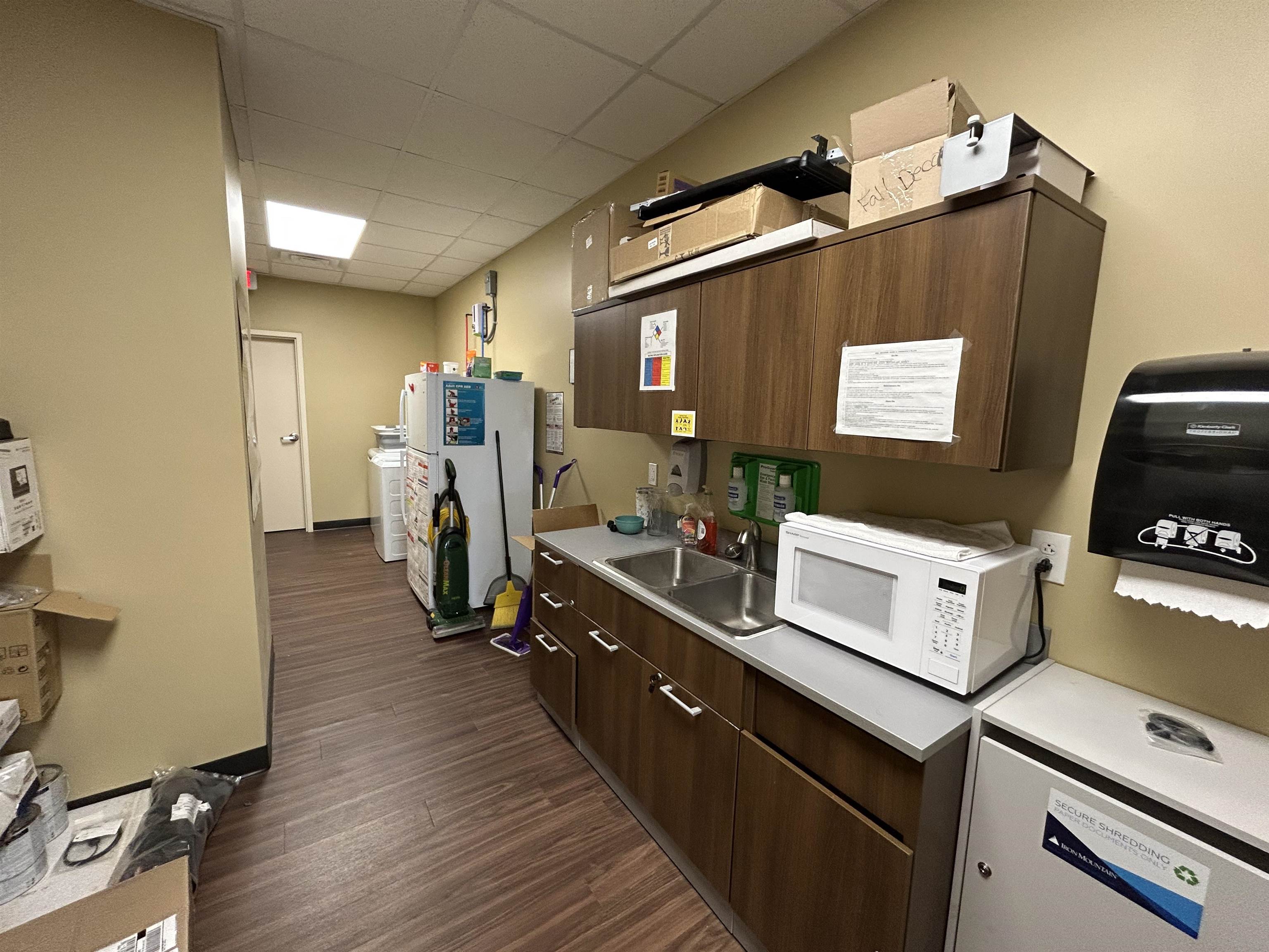 3000 Alvey Park Dr, Owensboro, Kentucky 42303, ,Retail,For Sale,Alvey Park Dr,94202