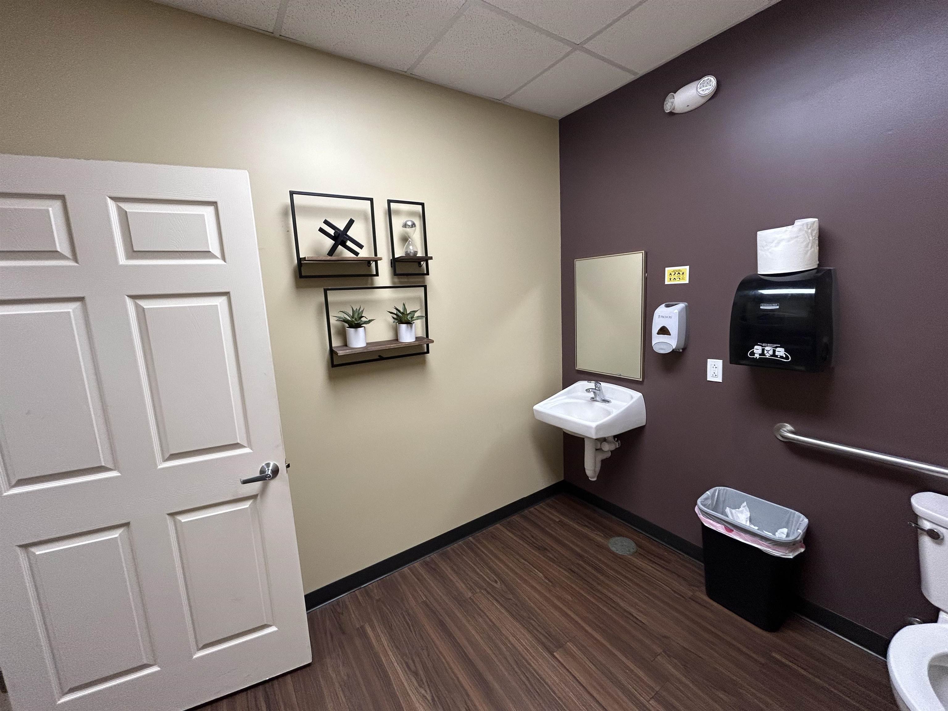 3000 Alvey Park Dr, Owensboro, Kentucky 42303, ,Retail,For Sale,Alvey Park Dr,94202