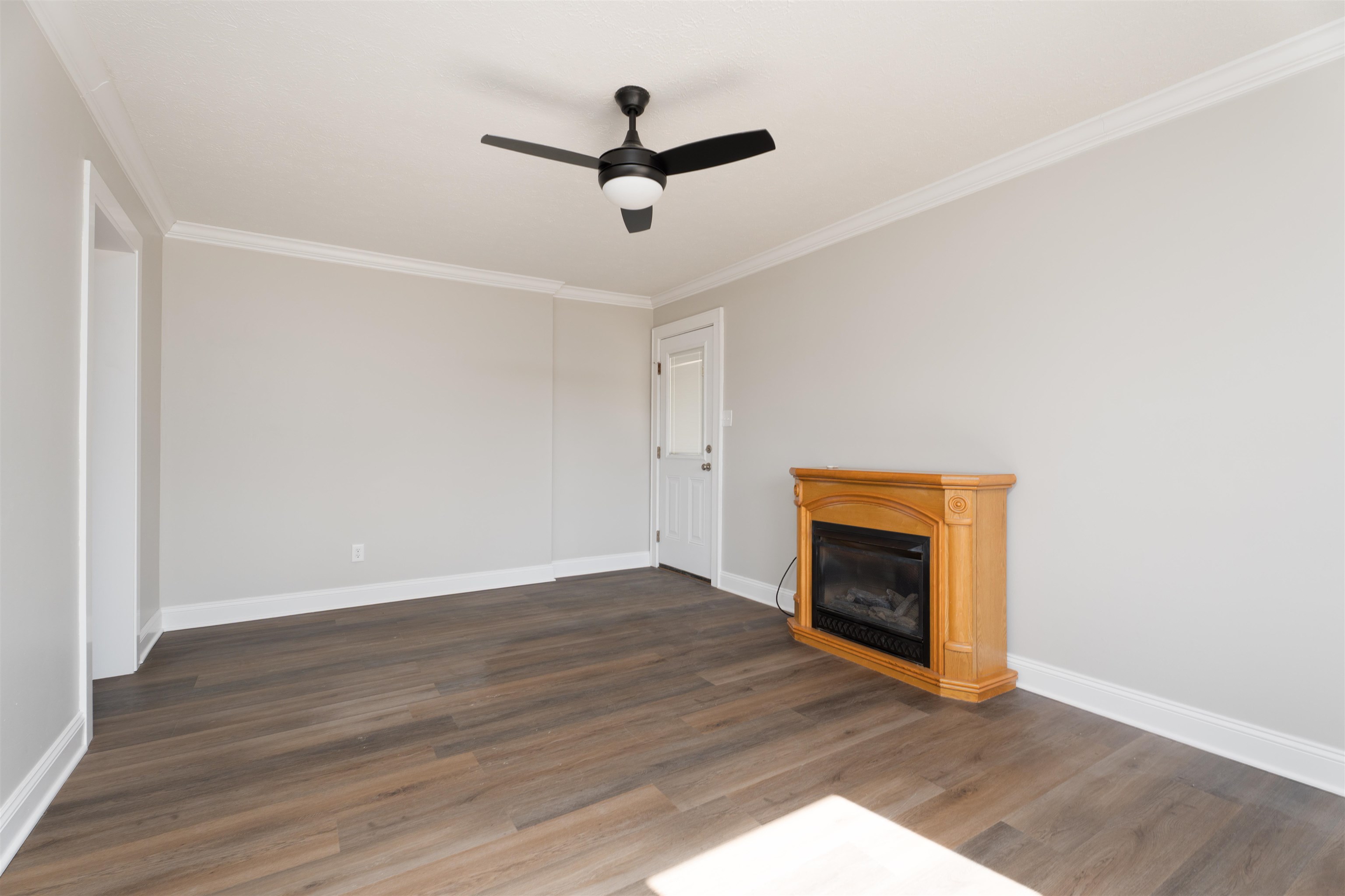 2425 York St, Owensboro, Kentucky 42301, 2 Bedrooms Bedrooms, ,1 BathroomBathrooms,Single Family Residence,For Sale,York St,94232