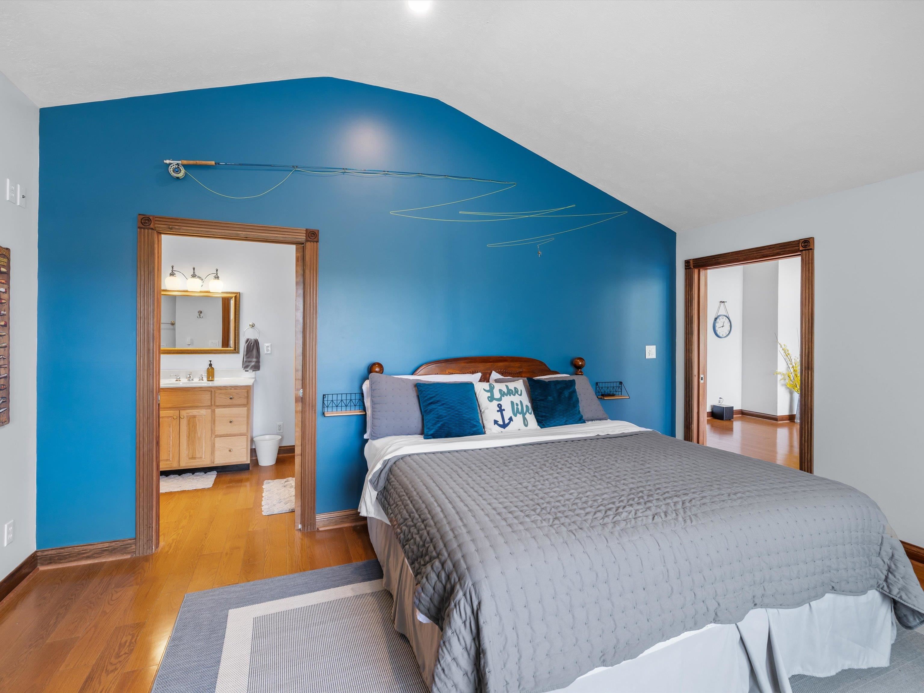 389 Lakeview Dr, Somerset, Kentucky 42503, 6 Bedrooms Bedrooms, ,5 BathroomsBathrooms,Single Family Residence,For Sale,Lakeview Dr,94234