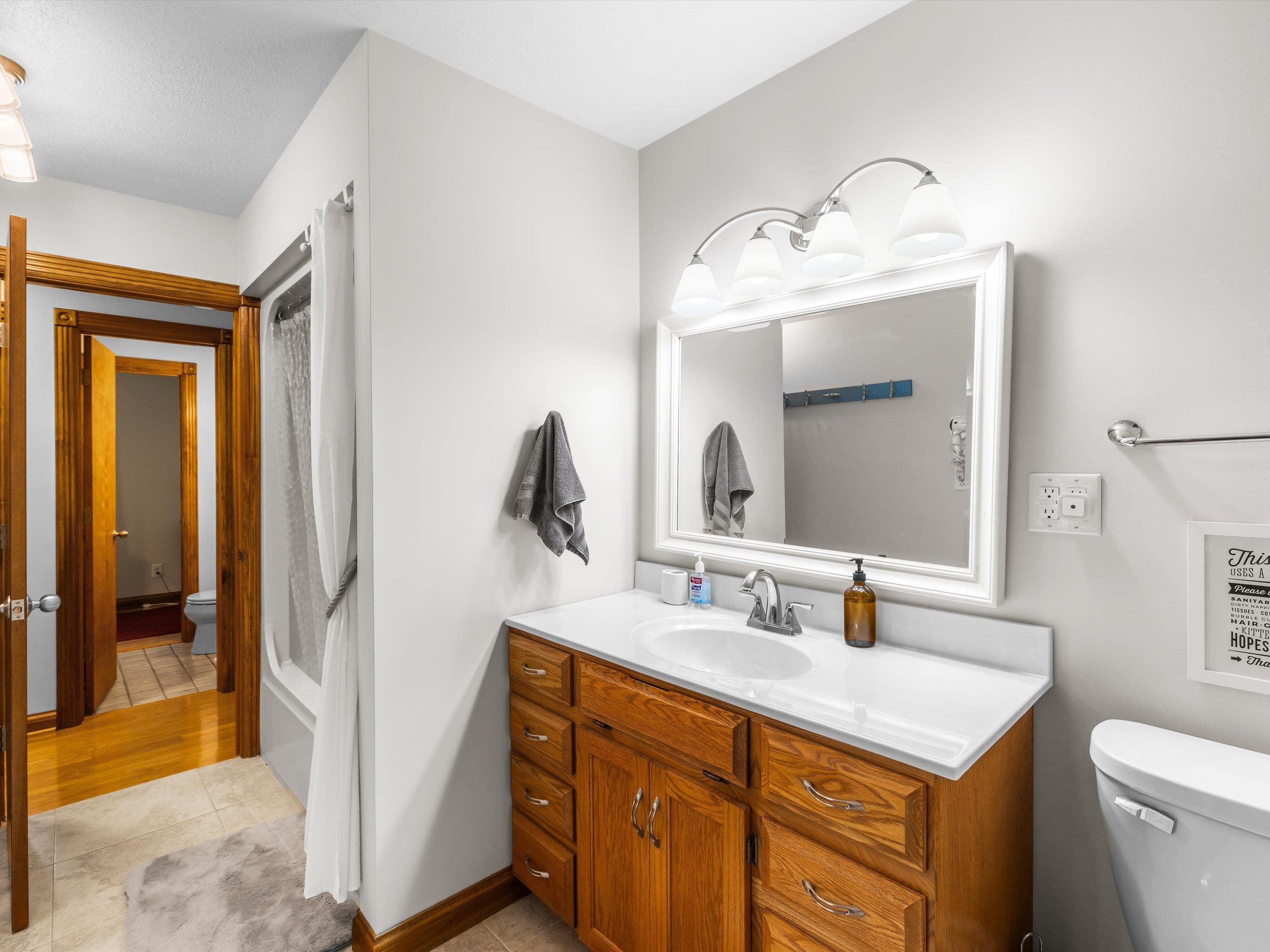 389 Lakeview Dr, Somerset, Kentucky 42503, 6 Bedrooms Bedrooms, ,5 BathroomsBathrooms,Single Family Residence,For Sale,Lakeview Dr,94234