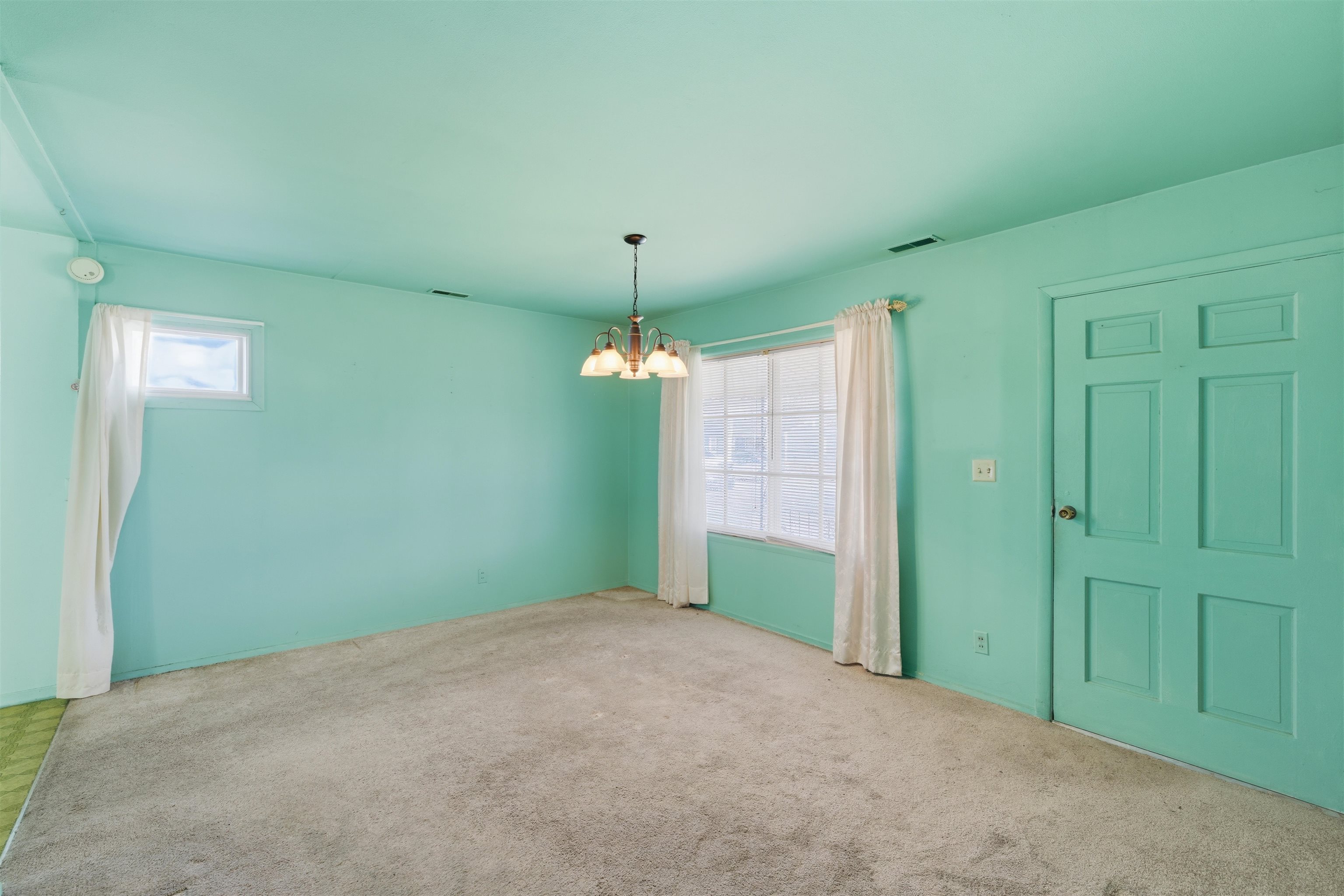 628 Danberry St, Owensboro, Kentucky 42301, 3 Bedrooms Bedrooms, ,1 BathroomBathrooms,Single Family Residence,For Sale,Danberry St,94235