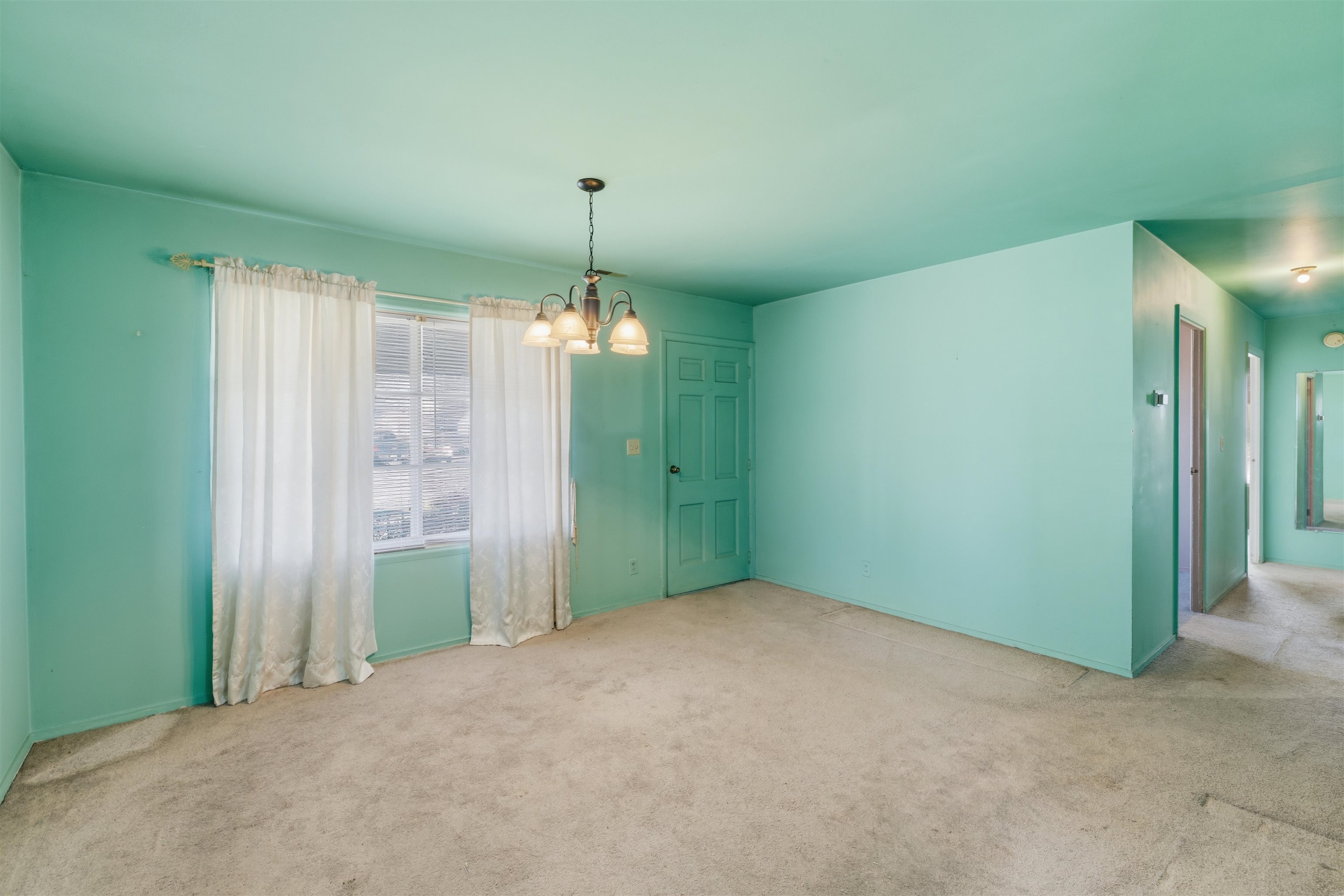 628 Danberry St, Owensboro, Kentucky 42301, 3 Bedrooms Bedrooms, ,1 BathroomBathrooms,Single Family Residence,For Sale,Danberry St,94235