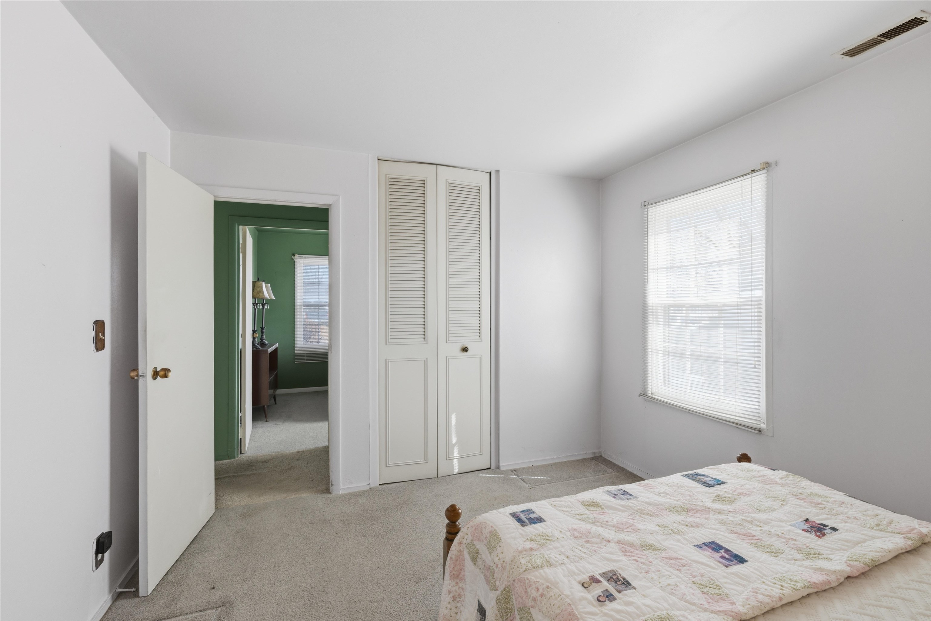 628 Danberry St, Owensboro, Kentucky 42301, 3 Bedrooms Bedrooms, ,1 BathroomBathrooms,Single Family Residence,For Sale,Danberry St,94235