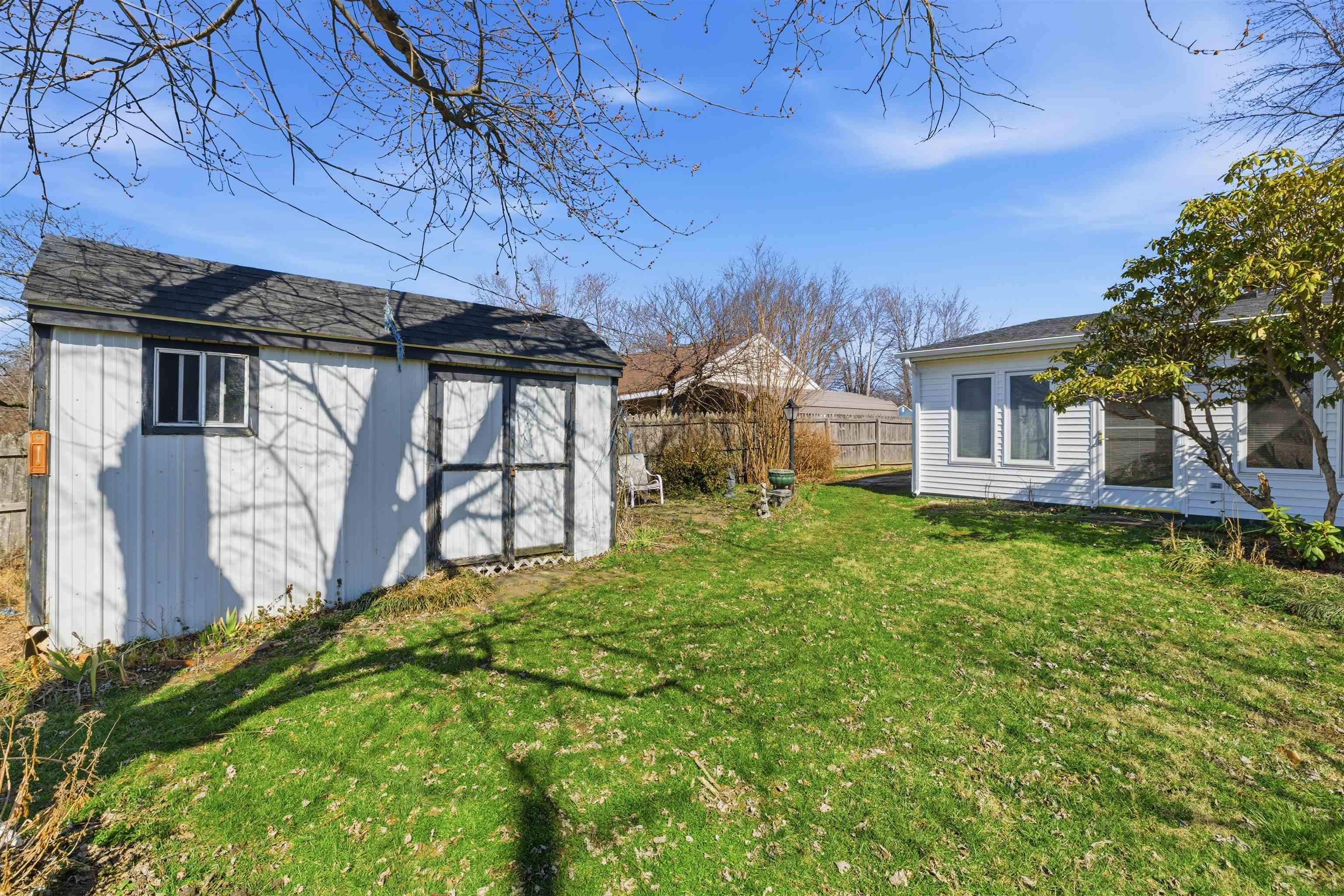 628 Danberry St, Owensboro, Kentucky 42301, 3 Bedrooms Bedrooms, ,1 BathroomBathrooms,Single Family Residence,For Sale,Danberry St,94235