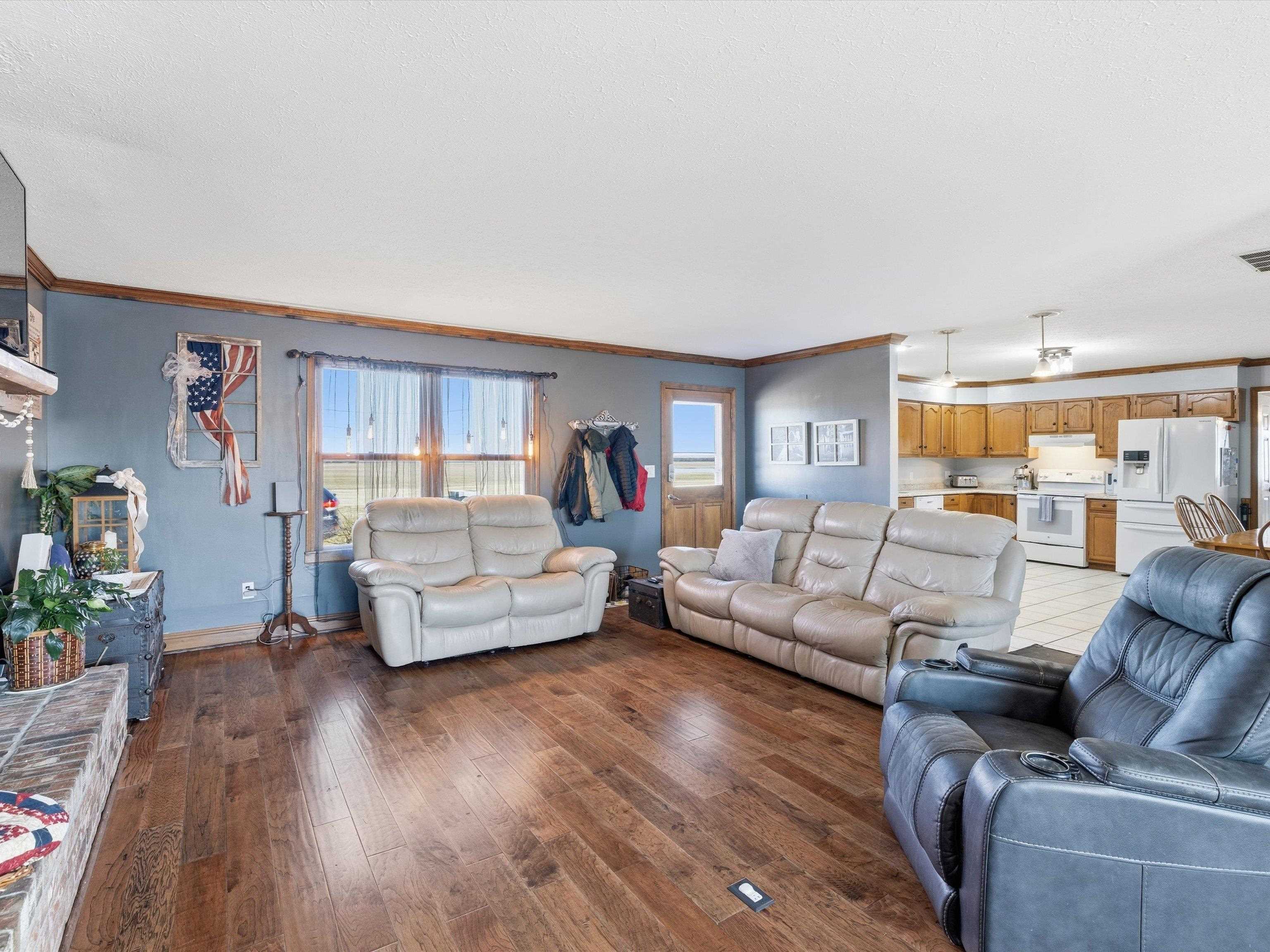 425 Pettit Rd, Owensboro, Kentucky 42303, 3 Bedrooms Bedrooms, ,2 BathroomsBathrooms,Single Family Residence,For Sale,Pettit Rd,94236