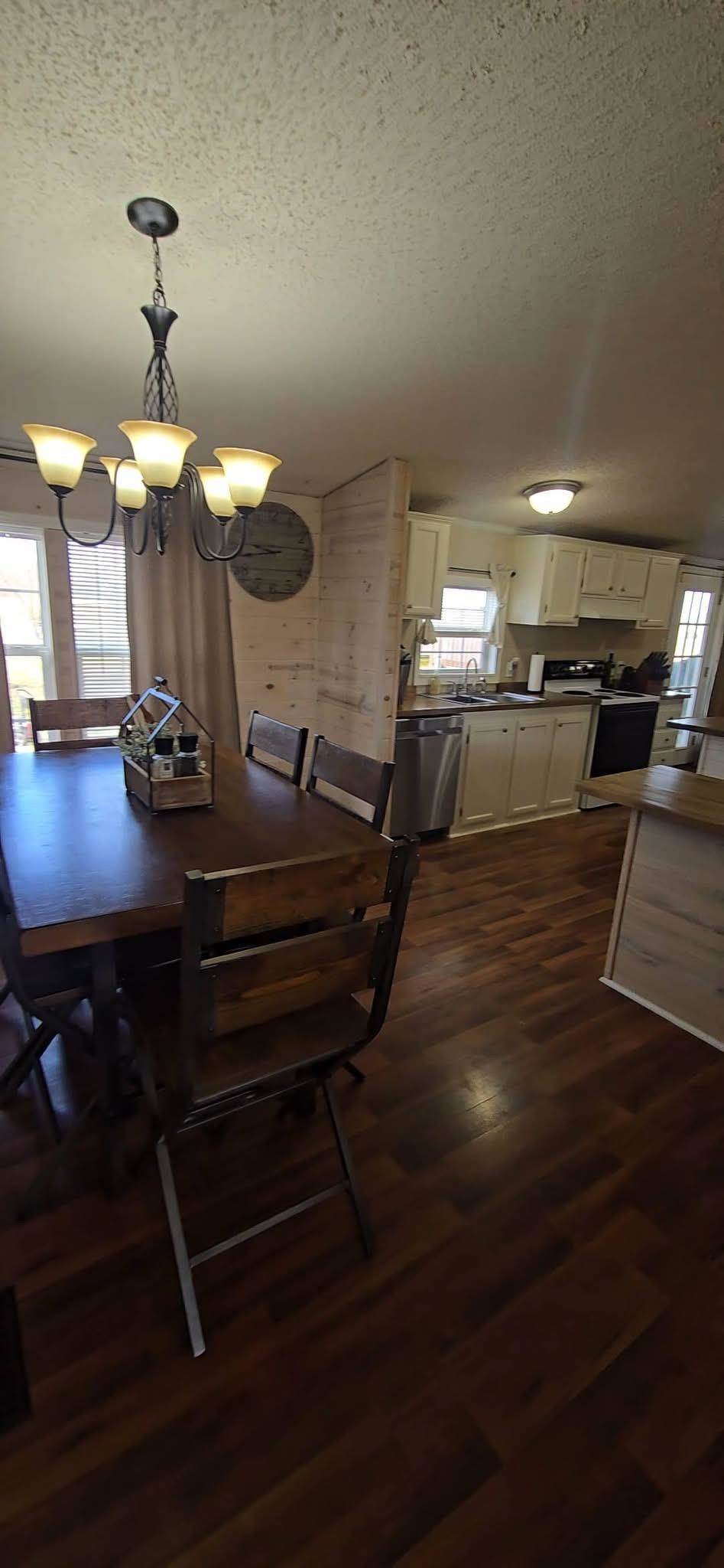 6650 Luther Taylor Road, Philpot, Kentucky 42366, 4 Bedrooms Bedrooms, ,2 BathroomsBathrooms,Single Family Residence,For Sale,Luther Taylor Road,94238