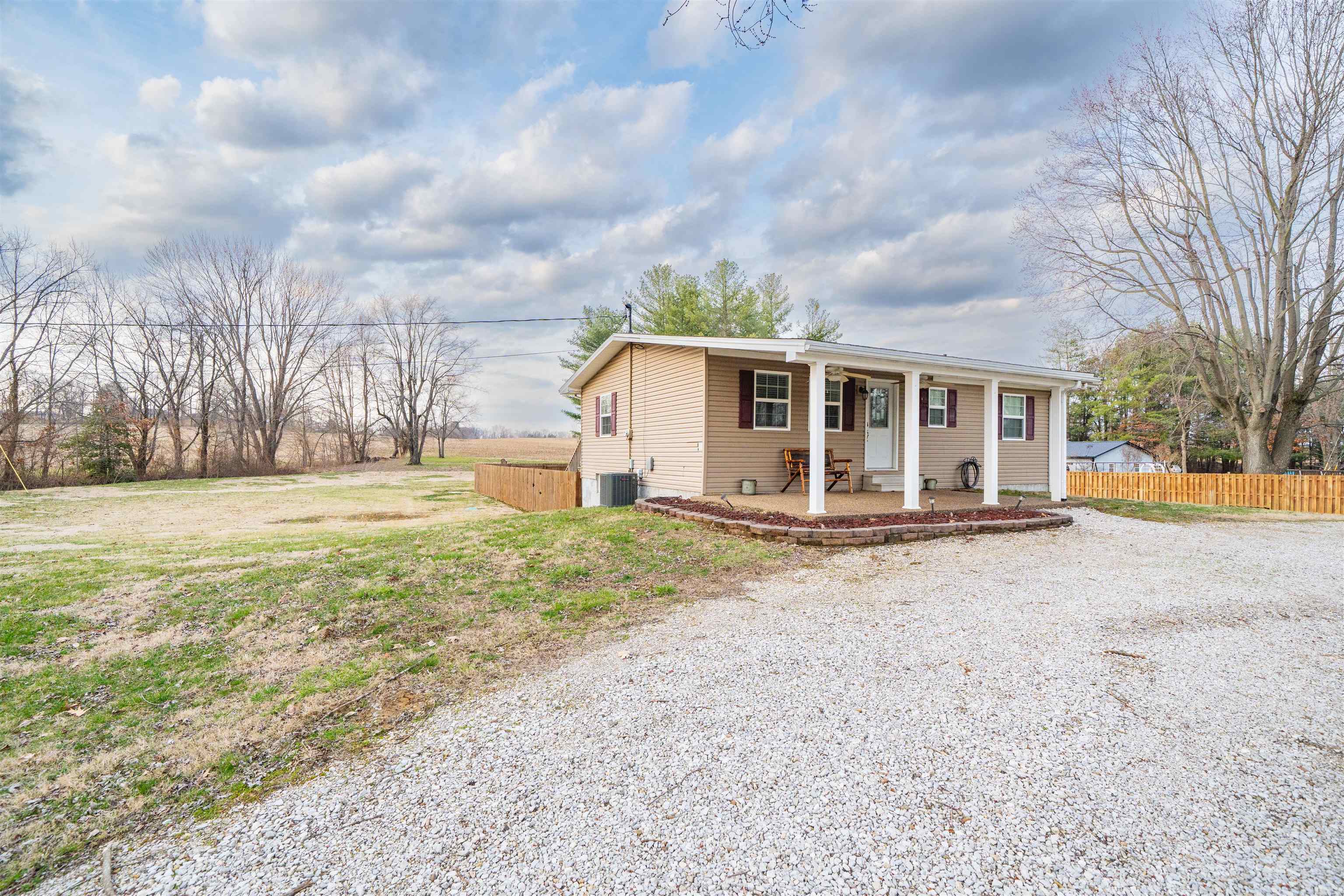 7437 Kentucky 405, Maceo, Kentucky 42355, 3 Bedrooms Bedrooms, ,2 BathroomsBathrooms,Single Family Residence,For Sale,Kentucky 405,94248