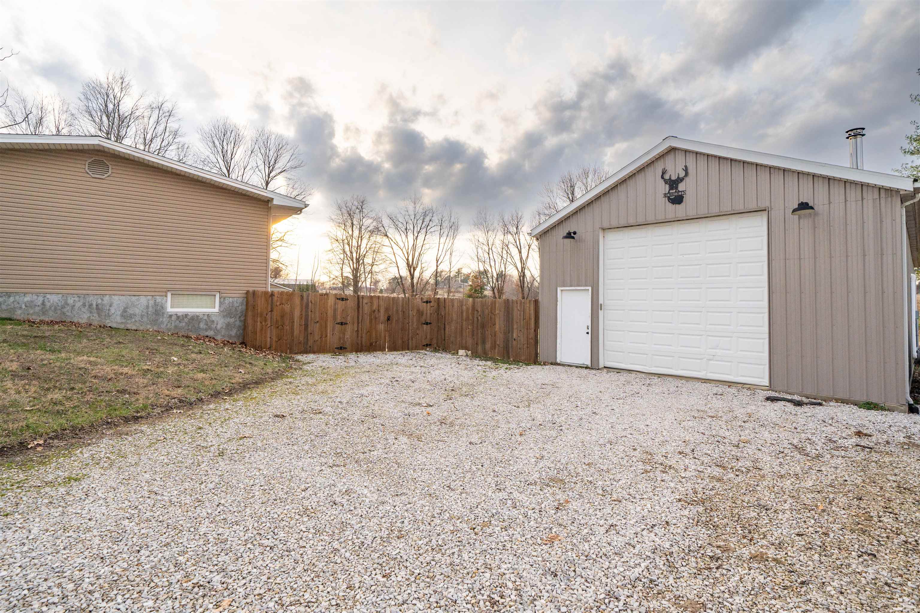 7437 Kentucky 405, Maceo, Kentucky 42355, 3 Bedrooms Bedrooms, ,2 BathroomsBathrooms,Single Family Residence,For Sale,Kentucky 405,94248