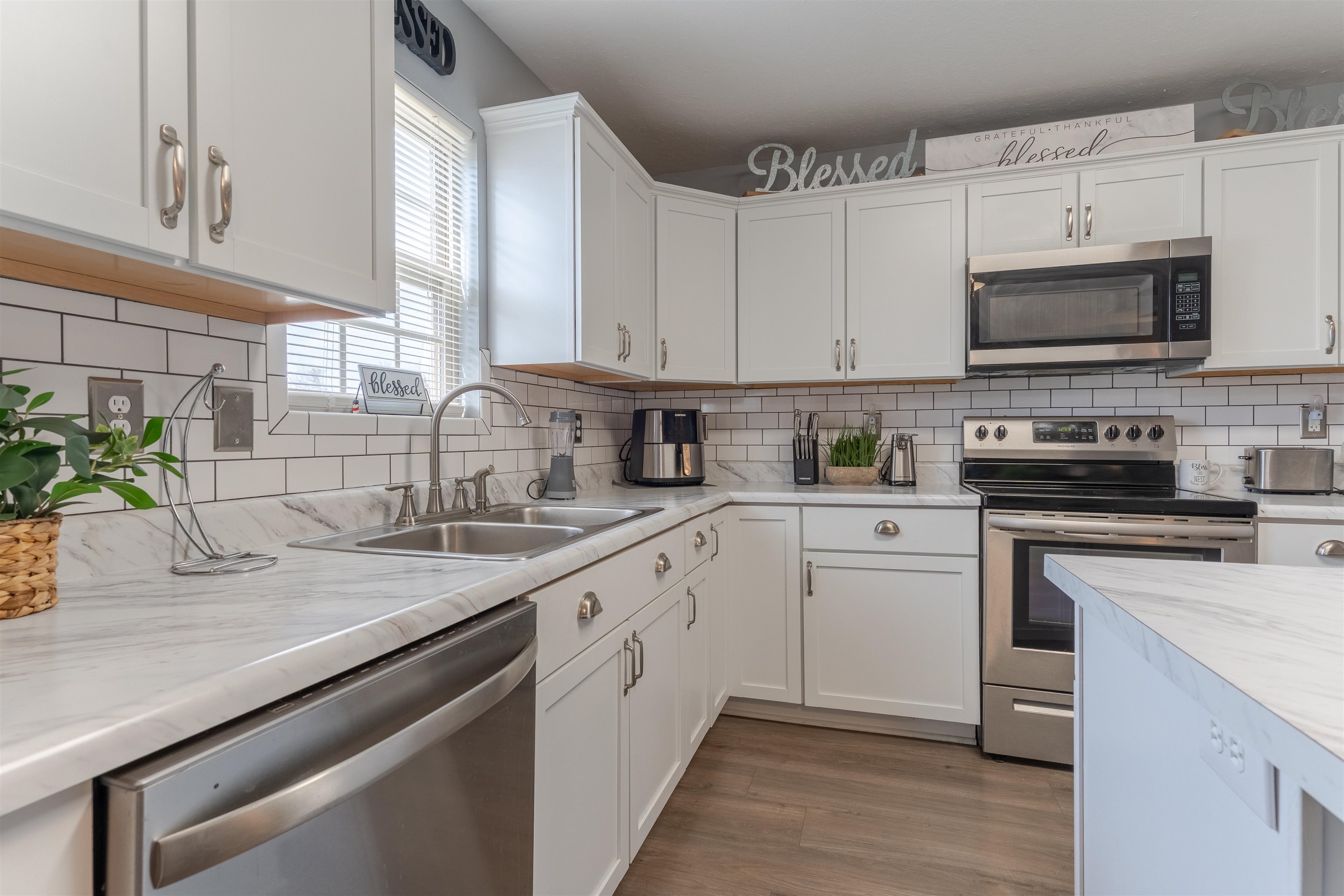 256 Fox Hollow Run, Henderson, Kentucky 42420, 4 Bedrooms Bedrooms, ,2 BathroomsBathrooms,Single Family Residence,For Sale,Fox Hollow Run,94253