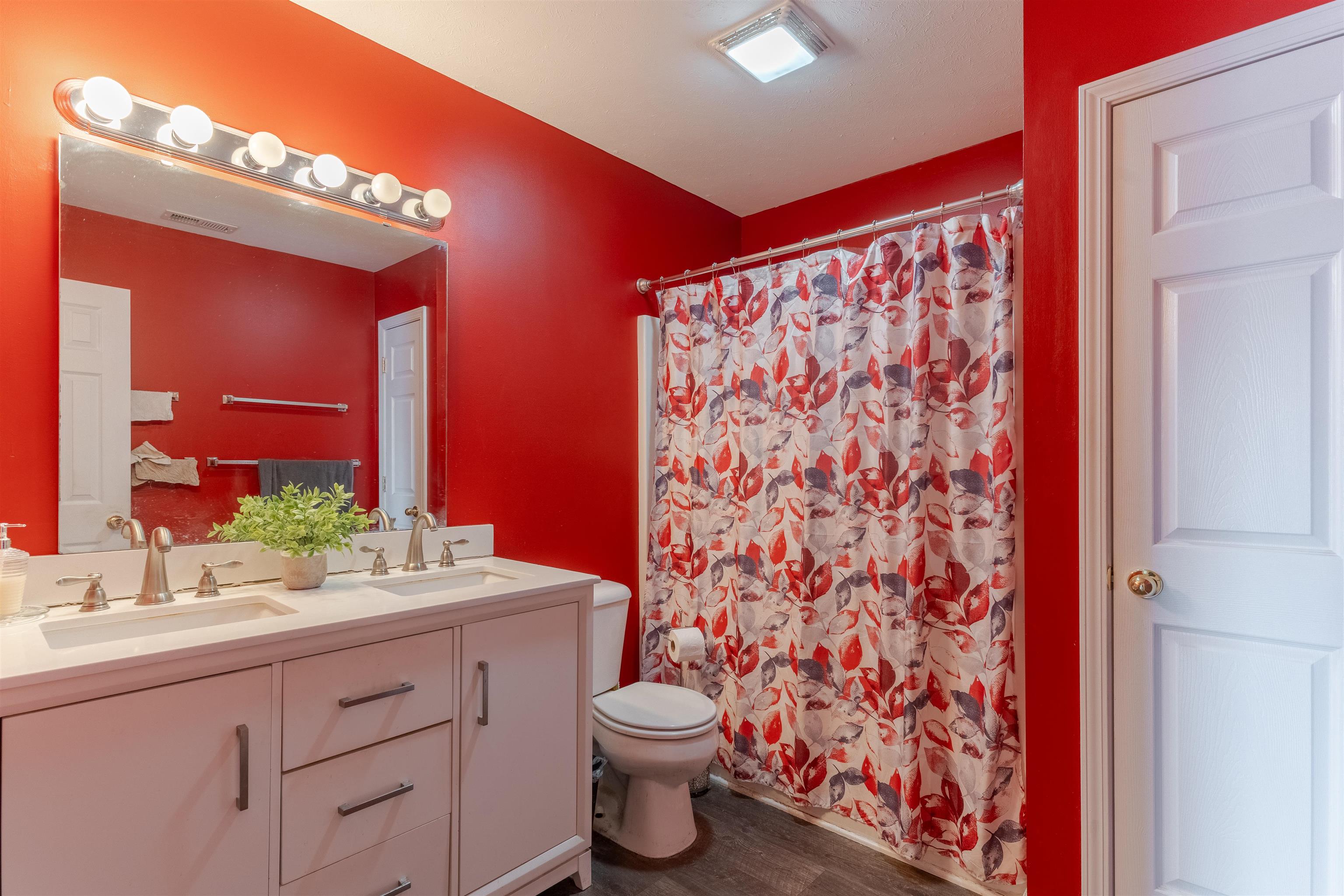 256 Fox Hollow Run, Henderson, Kentucky 42420, 4 Bedrooms Bedrooms, ,2 BathroomsBathrooms,Single Family Residence,For Sale,Fox Hollow Run,94253