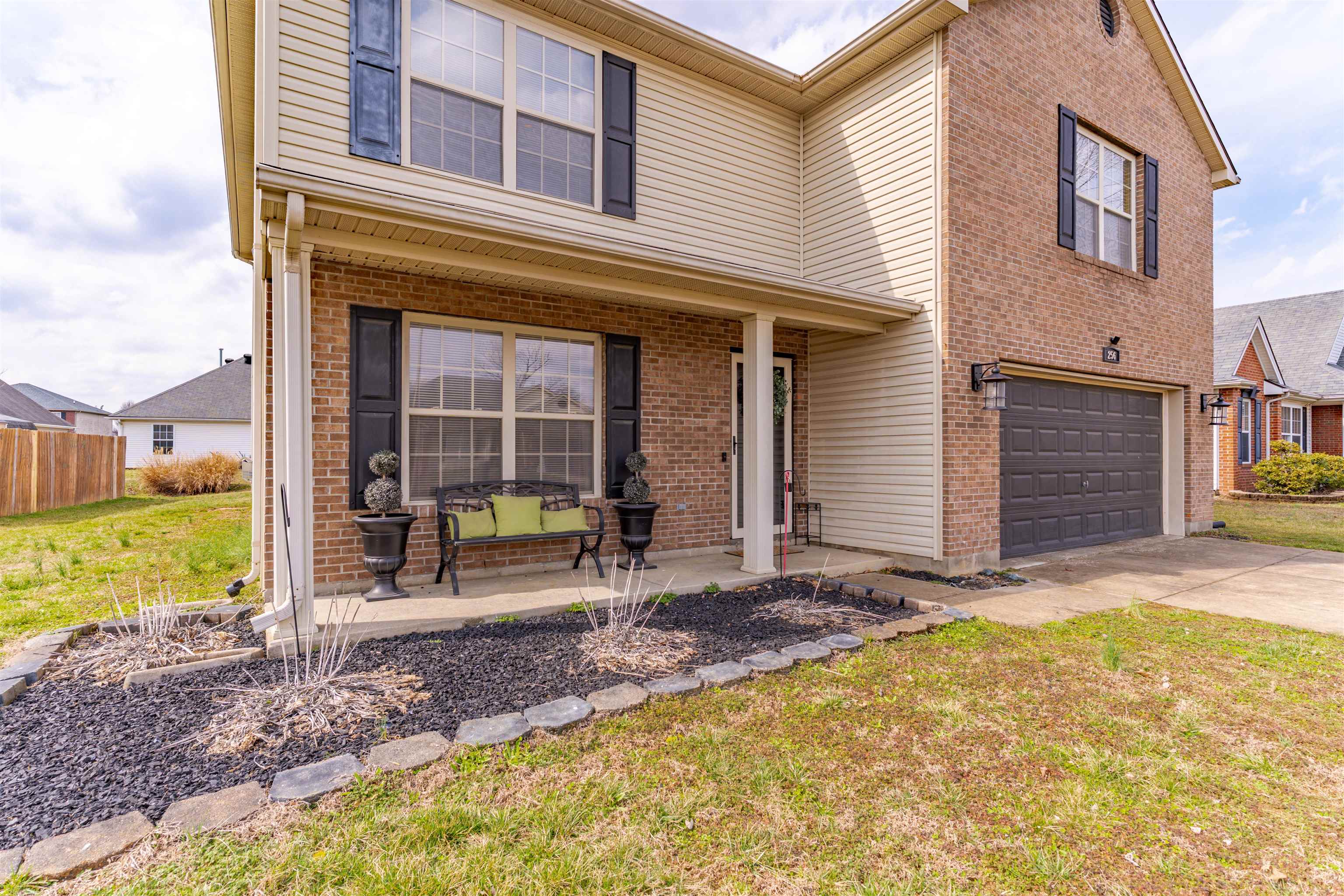 256 Fox Hollow Run, Henderson, Kentucky 42420, 4 Bedrooms Bedrooms, ,2 BathroomsBathrooms,Single Family Residence,For Sale,Fox Hollow Run,94253