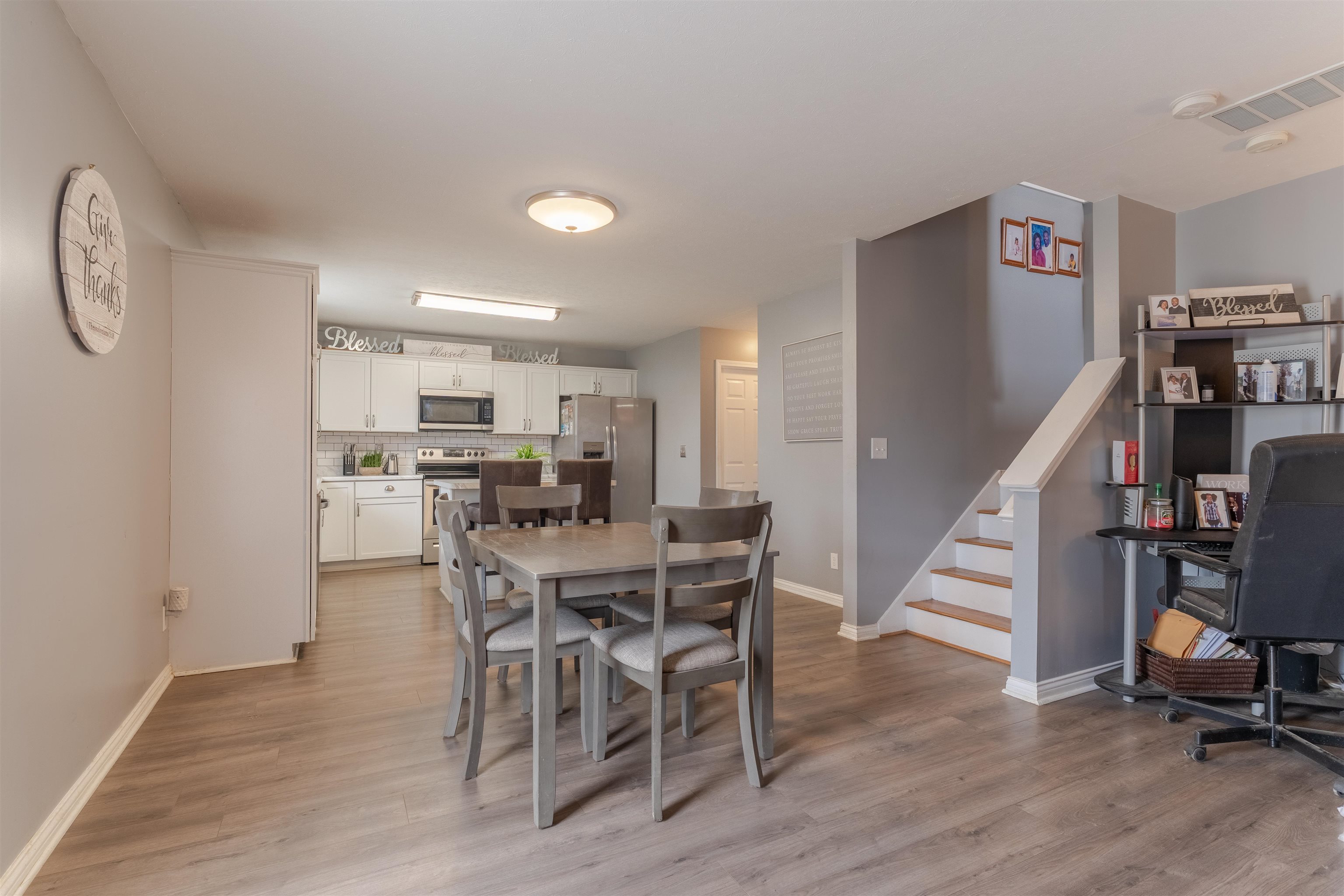 256 Fox Hollow Run, Henderson, Kentucky 42420, 4 Bedrooms Bedrooms, ,2 BathroomsBathrooms,Single Family Residence,For Sale,Fox Hollow Run,94253