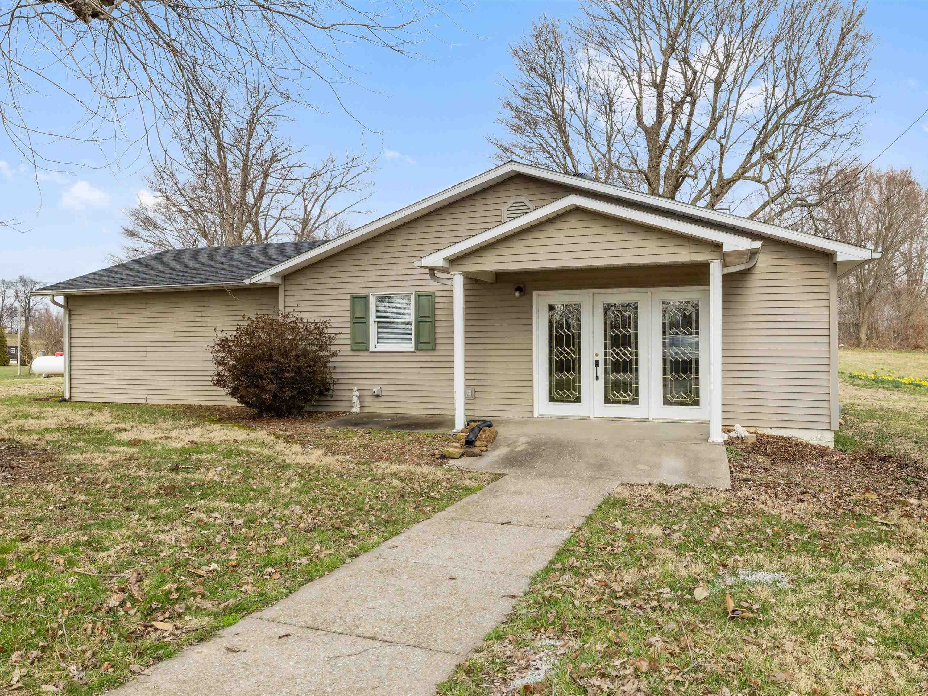 2595 State Route 144 W, Philpot, Kentucky 42366, 2 Bedrooms Bedrooms, ,1 BathroomBathrooms,Single Family Residence,For Sale,State Route 144 W,94255