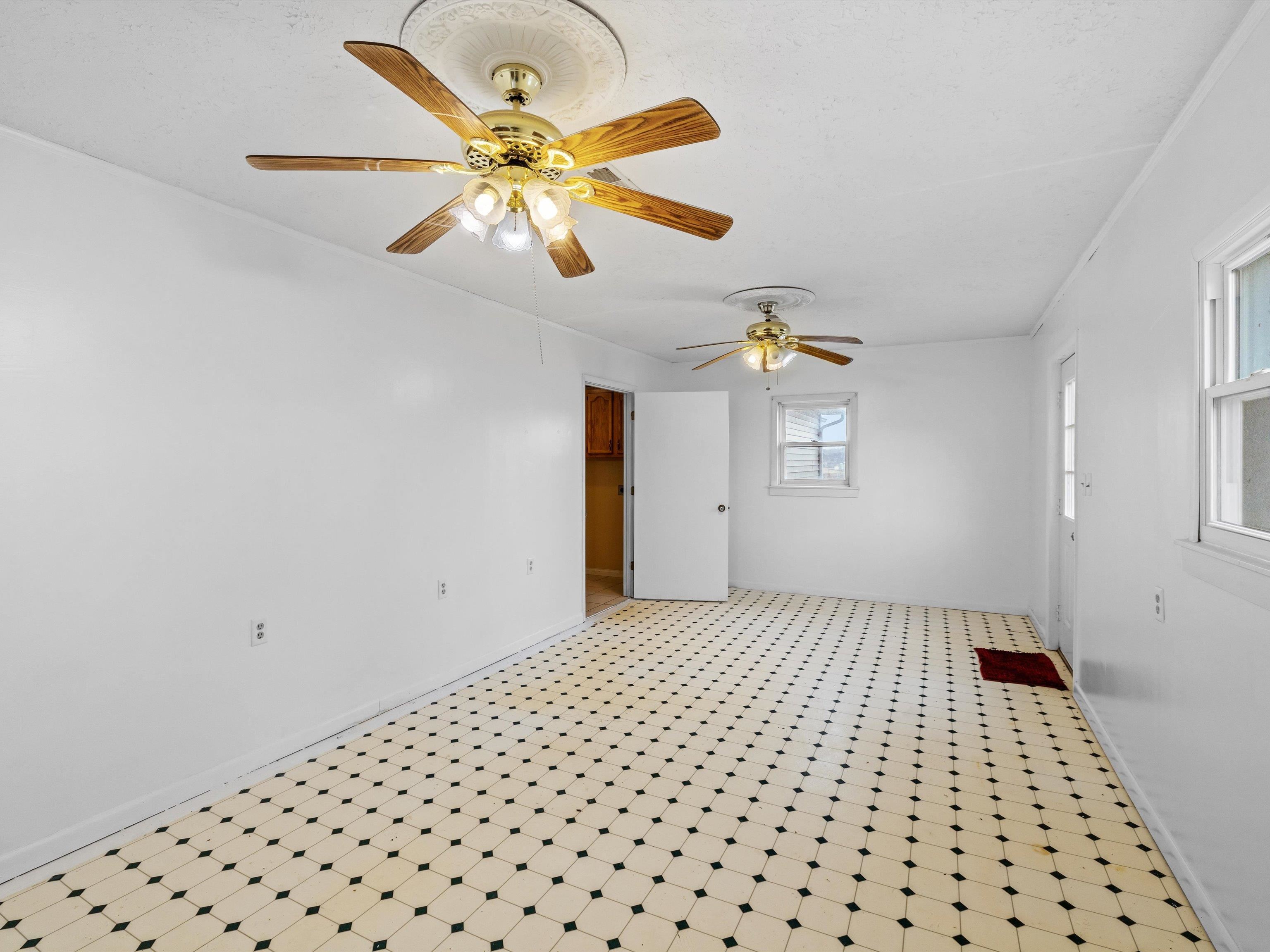 2595 State Route 144 W, Philpot, Kentucky 42366, 2 Bedrooms Bedrooms, ,1 BathroomBathrooms,Single Family Residence,For Sale,State Route 144 W,94255