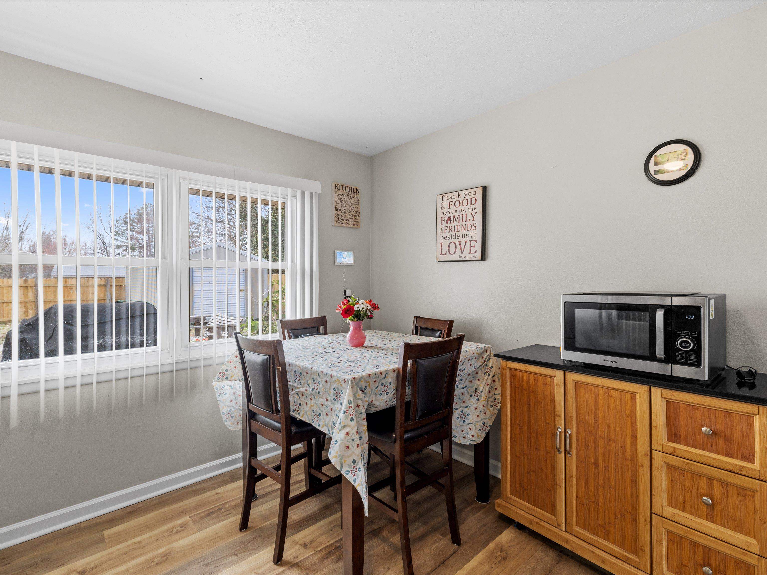 3854 Carpenter Drive, Owensboro, Kentucky 42303, 3 Bedrooms Bedrooms, ,1 BathroomBathrooms,Single Family Residence,For Sale,Carpenter Drive,94257