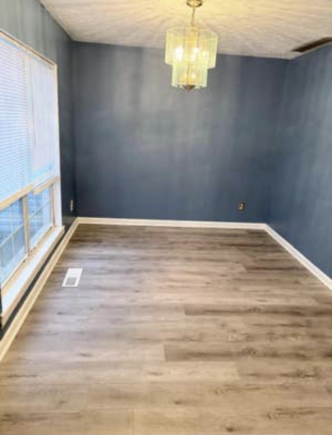 814 byers, Owensboro, Kentucky 42303, 4 Bedrooms Bedrooms, ,2 BathroomsBathrooms,Single Family Residence,For Sale,byers,94259