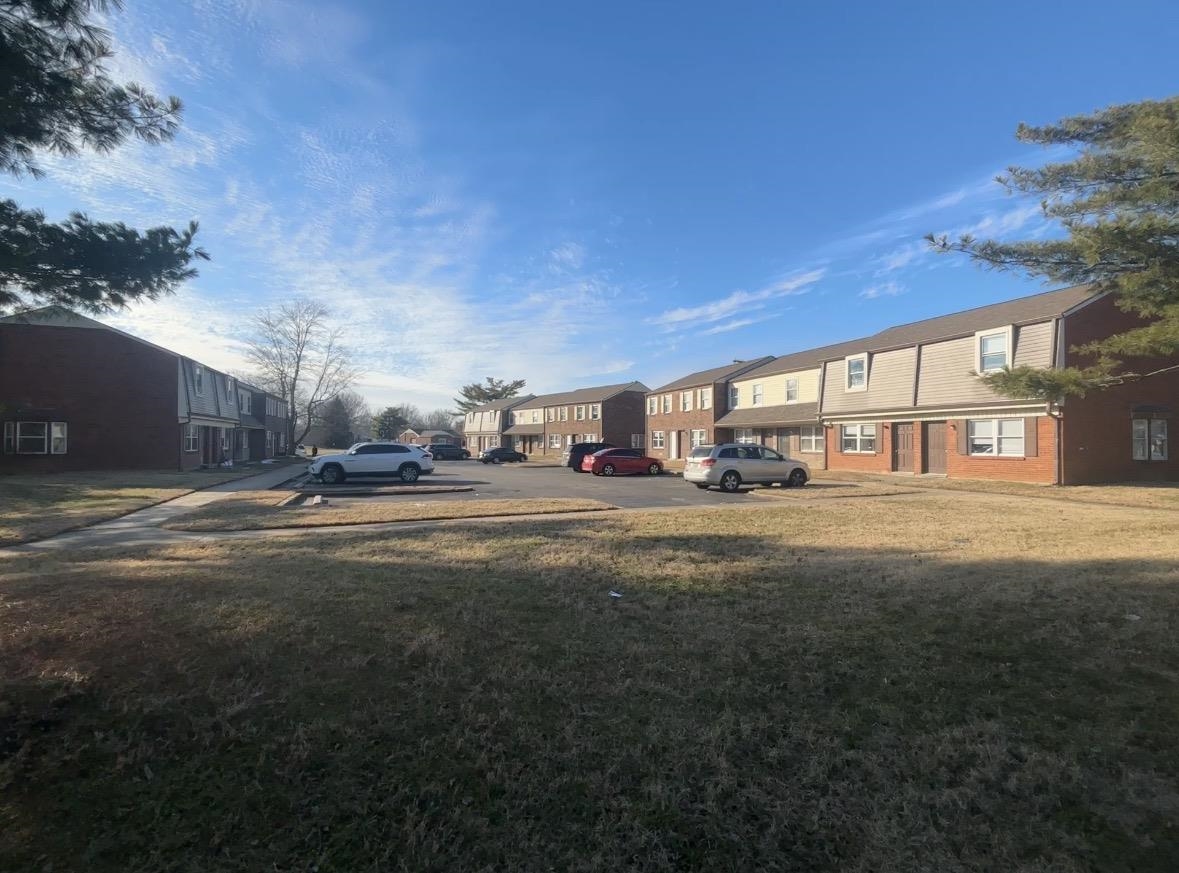 2916 Veach Road, Owensboro, Kentucky 42303, ,Multi-unit,For Sale,Veach Road,94264