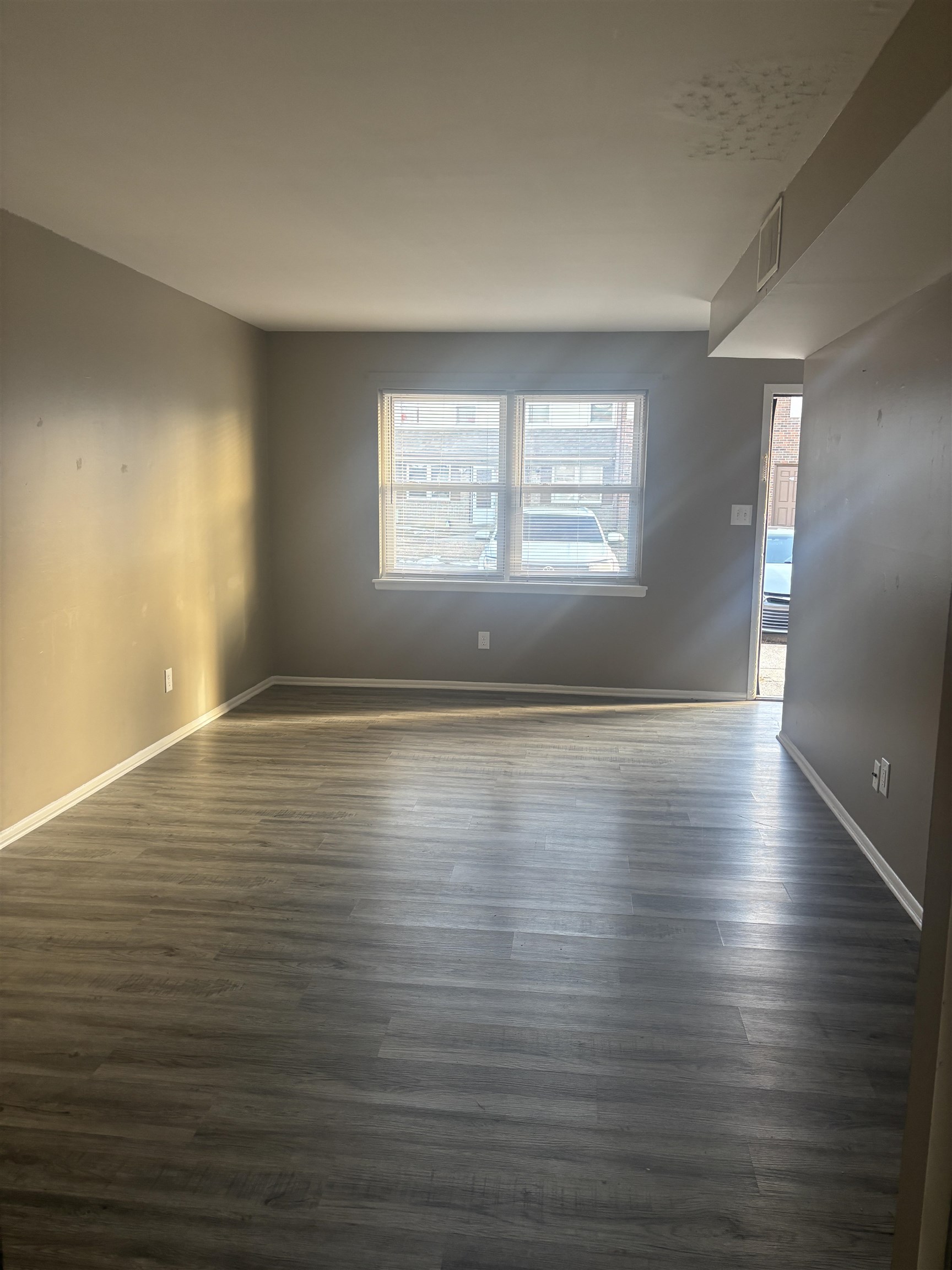 2916 Veach Road, Owensboro, Kentucky 42303, ,Multi-unit,For Sale,Veach Road,94264