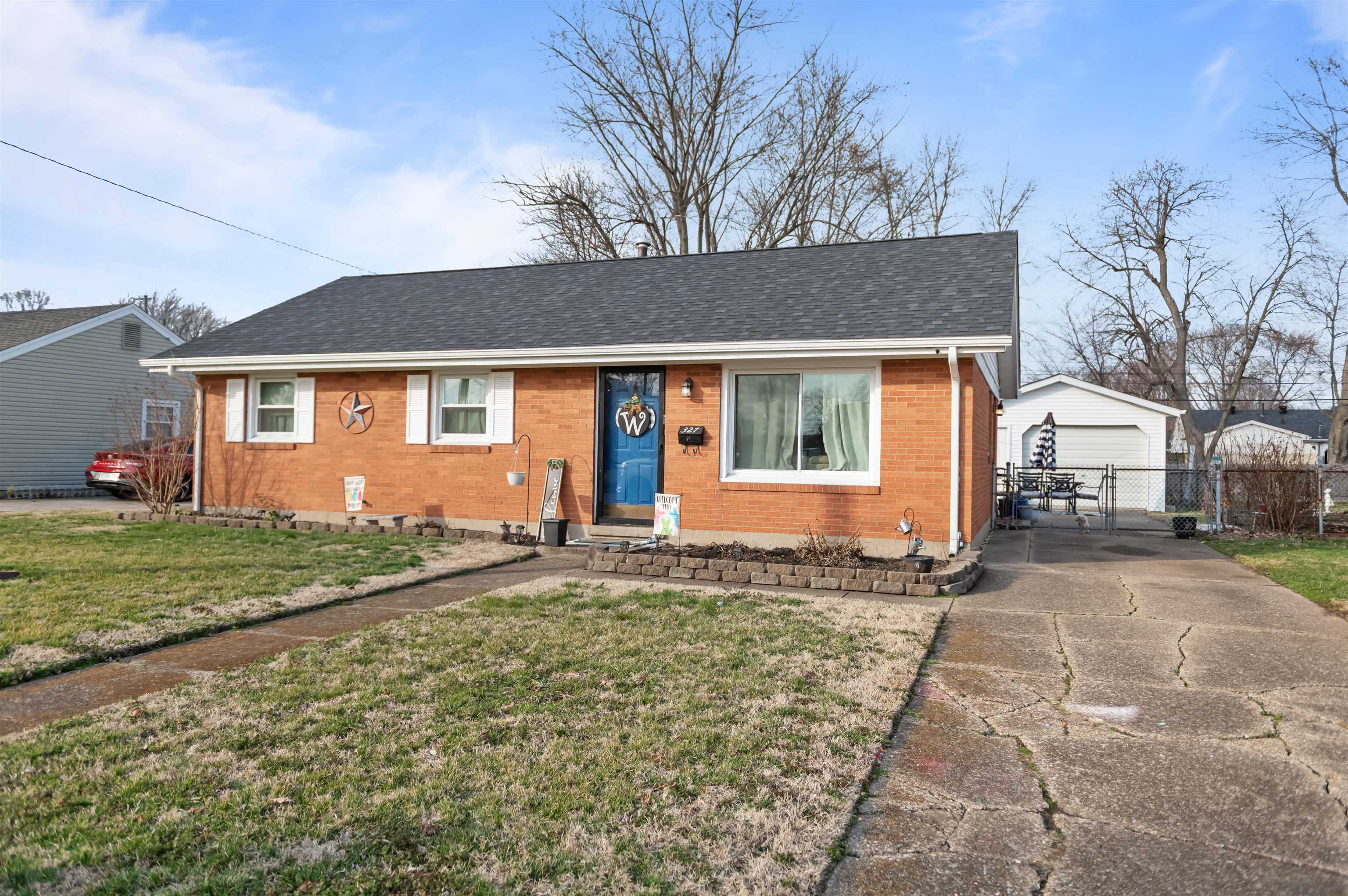 327 Whittier Drive, Owensboro, Kentucky 42301, 3 Bedrooms Bedrooms, ,1 BathroomBathrooms,Single Family Residence,For Sale,Whittier Drive,94265