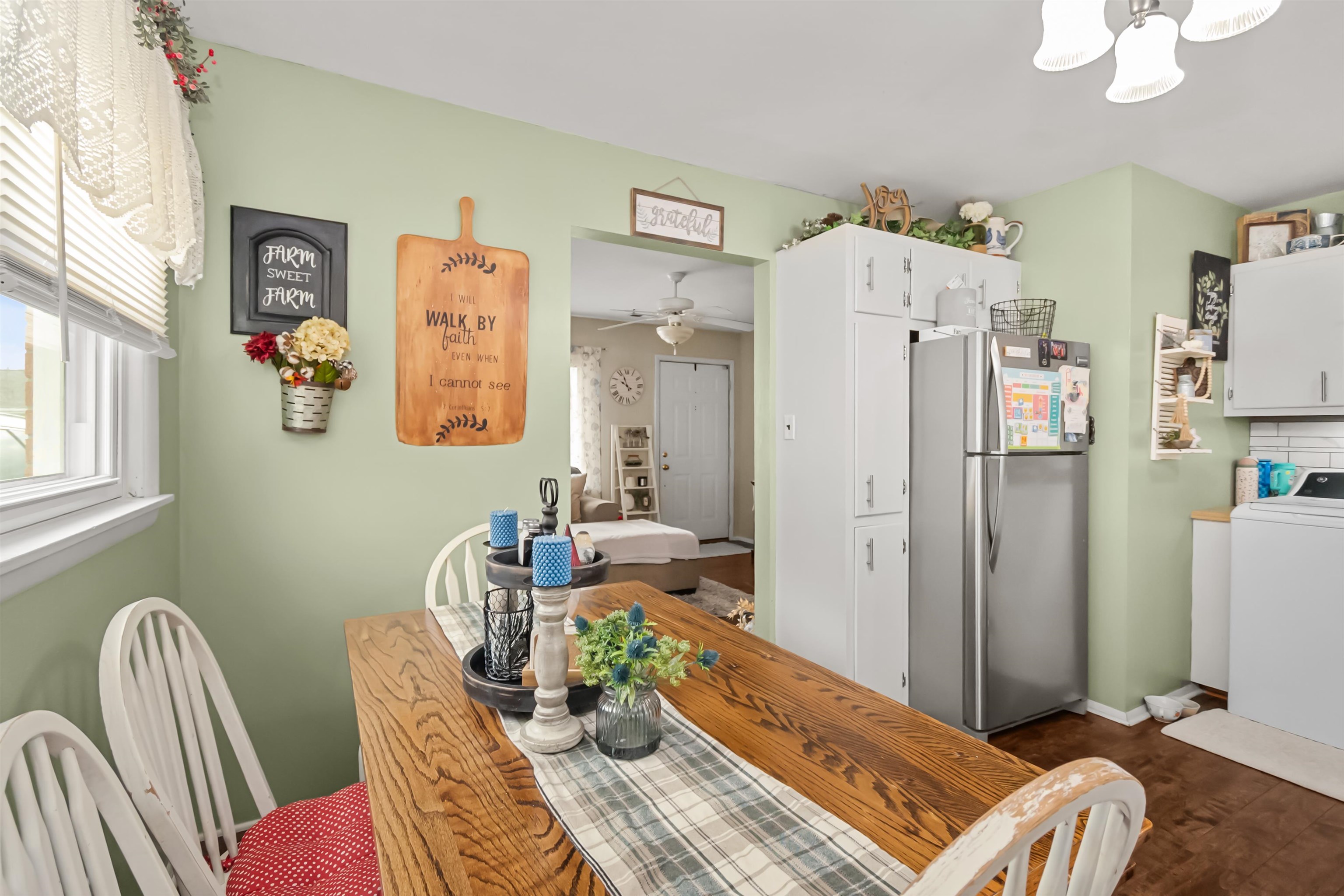 327 Whittier Drive, Owensboro, Kentucky 42301, 3 Bedrooms Bedrooms, ,1 BathroomBathrooms,Single Family Residence,For Sale,Whittier Drive,94265