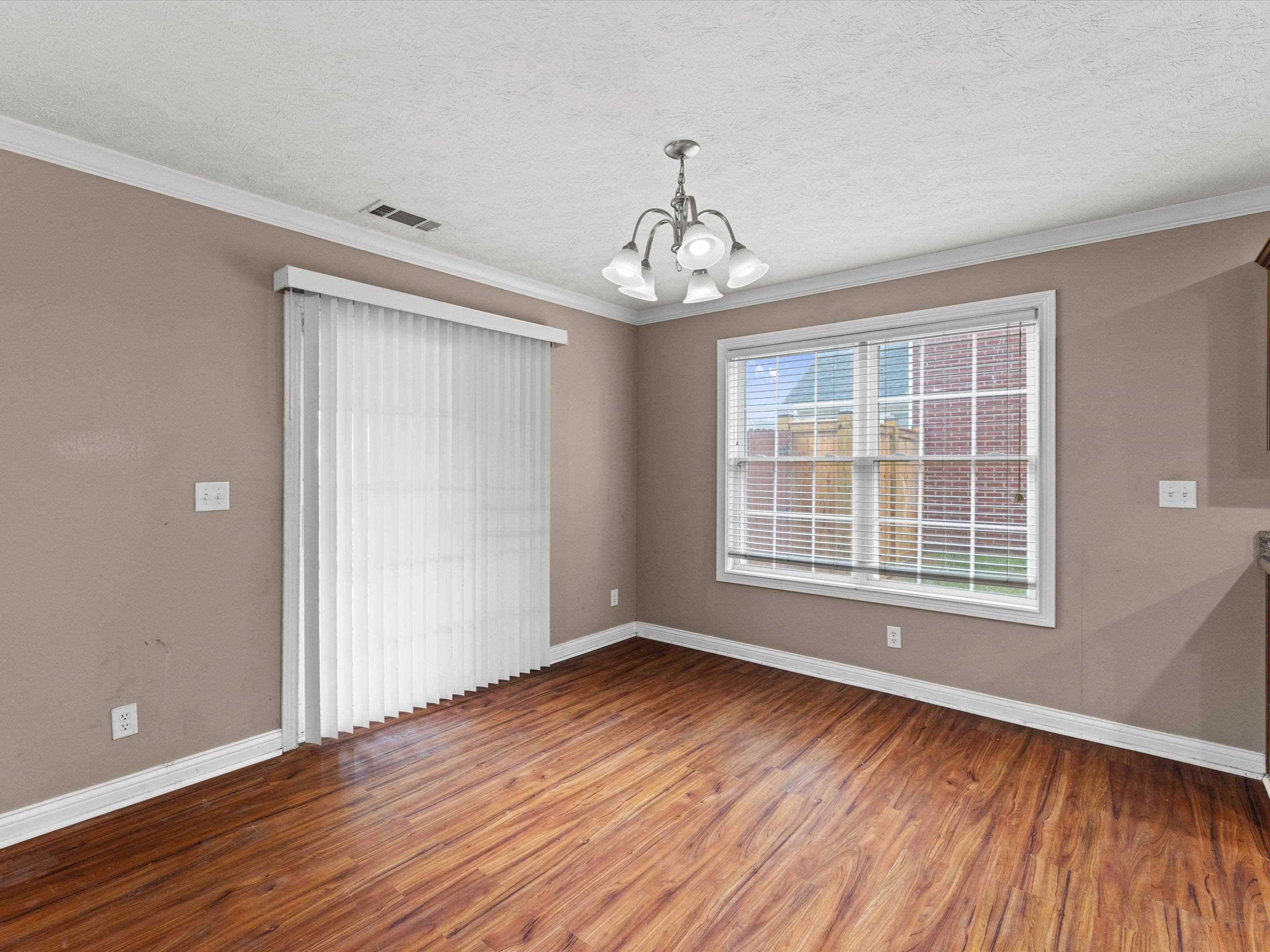 2864 Brooks Pkwy, Owensboro, Kentucky 42303, 4 Bedrooms Bedrooms, ,2 BathroomsBathrooms,Single Family Residence,For Sale,Brooks Pkwy,94267