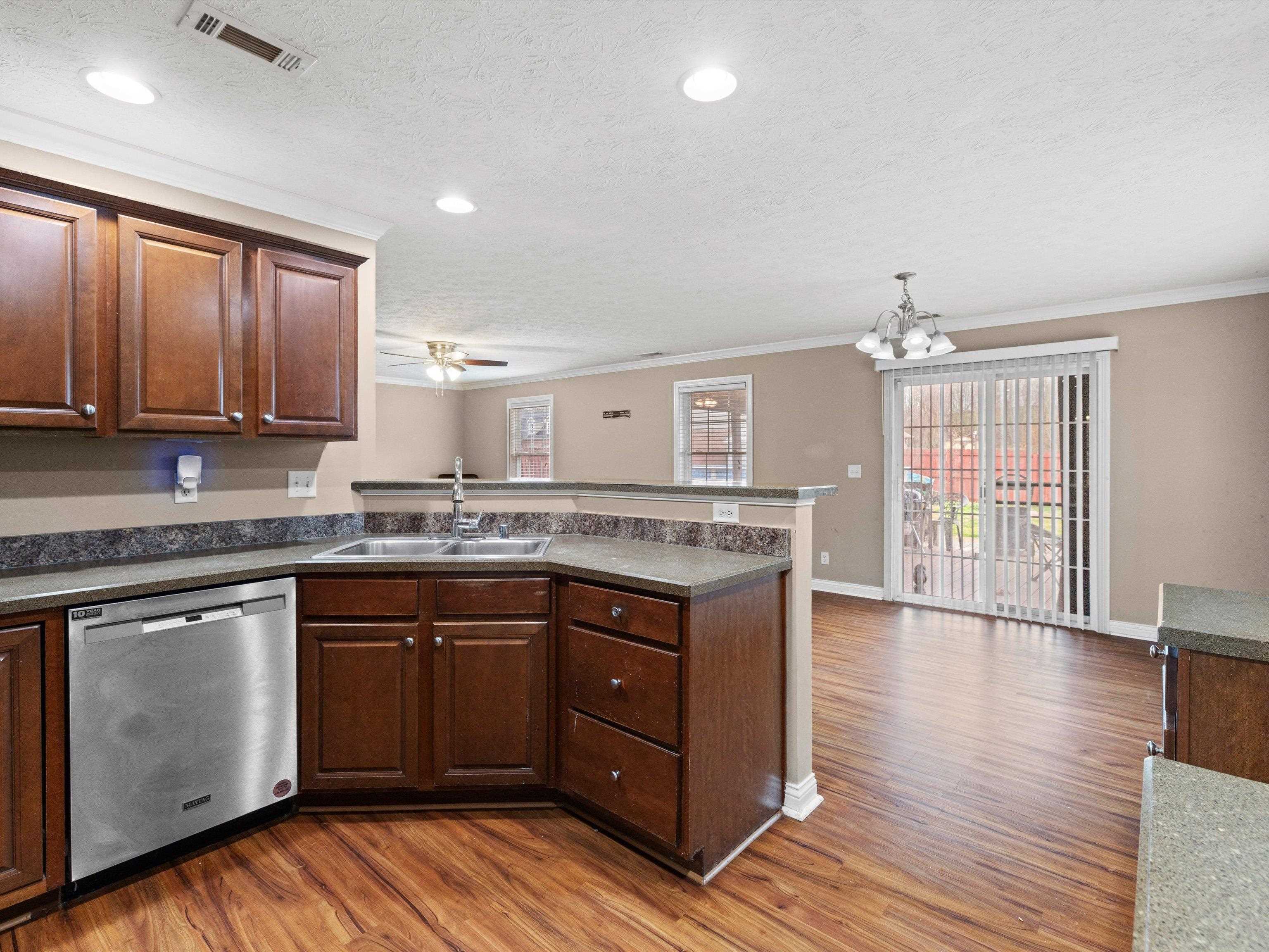 2864 Brooks Pkwy, Owensboro, Kentucky 42303, 4 Bedrooms Bedrooms, ,2 BathroomsBathrooms,Single Family Residence,For Sale,Brooks Pkwy,94267