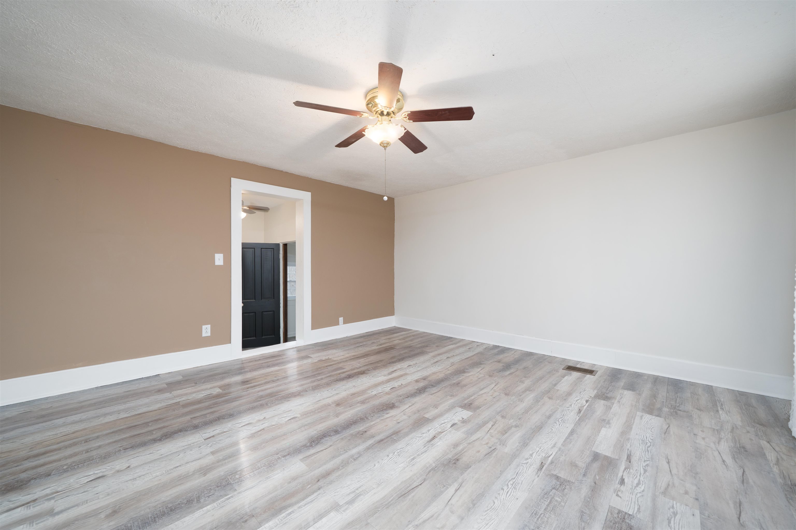 9626 Highway 144, Knottsville, Kentucky 42366, 3 Bedrooms Bedrooms, ,1 BathroomBathrooms,Single Family Residence,For Sale,Highway 144,94268