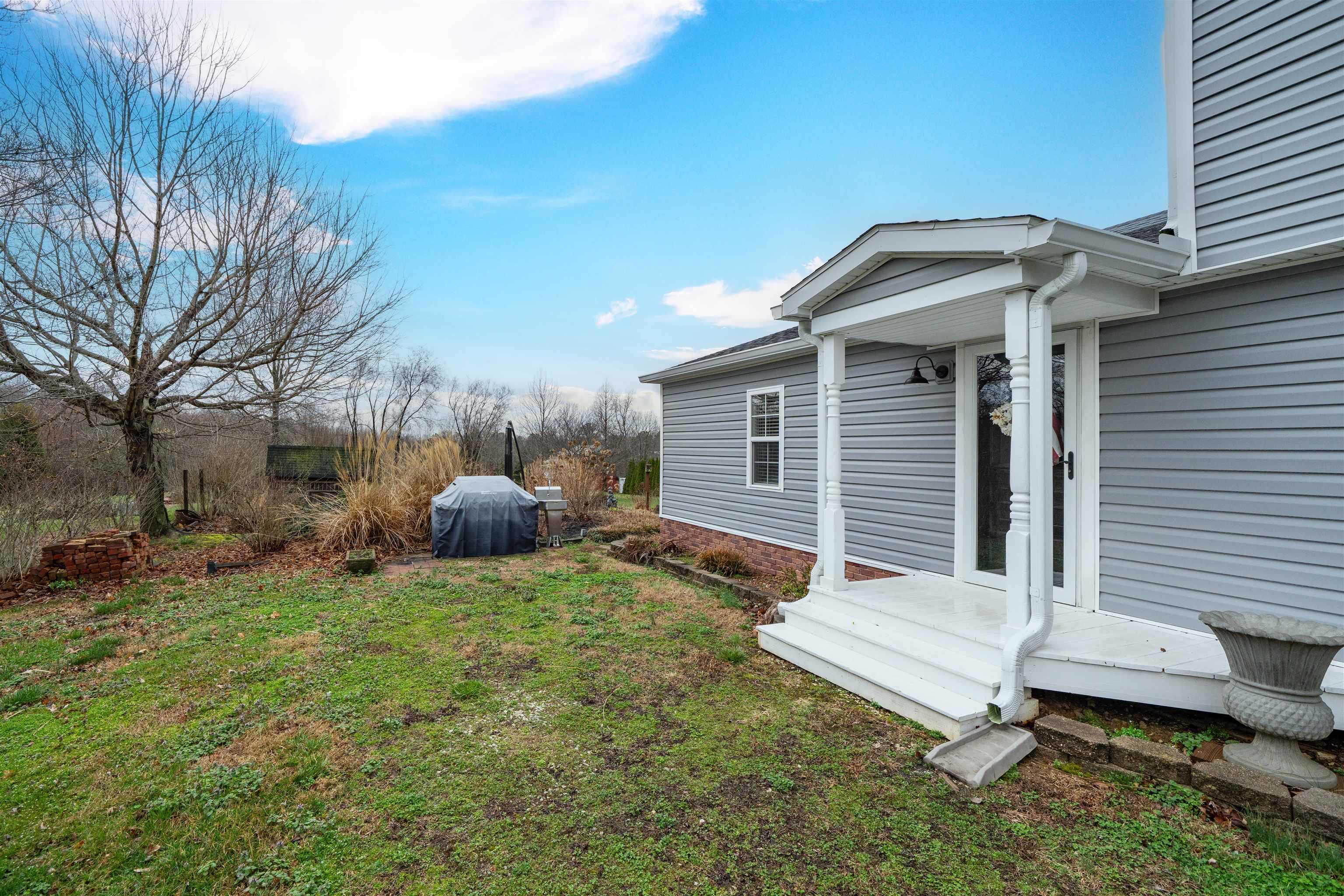 9626 Highway 144, Knottsville, Kentucky 42366, 3 Bedrooms Bedrooms, ,1 BathroomBathrooms,Single Family Residence,For Sale,Highway 144,94268