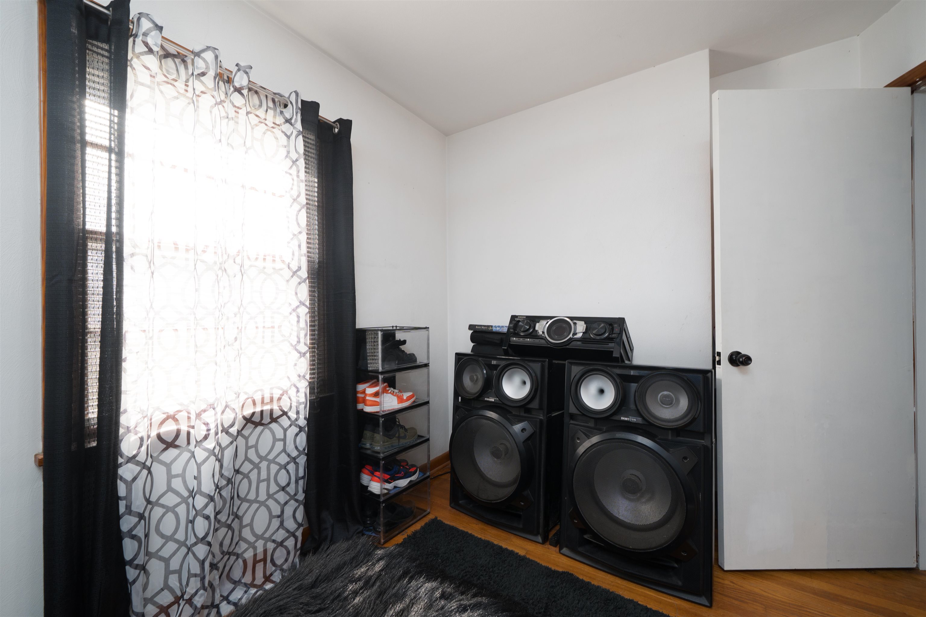 1920 Daniels Ln, Owensboro, Kentucky 42303, 3 Bedrooms Bedrooms, ,1 BathroomBathrooms,Single Family Residence,For Sale,Daniels Ln,94269