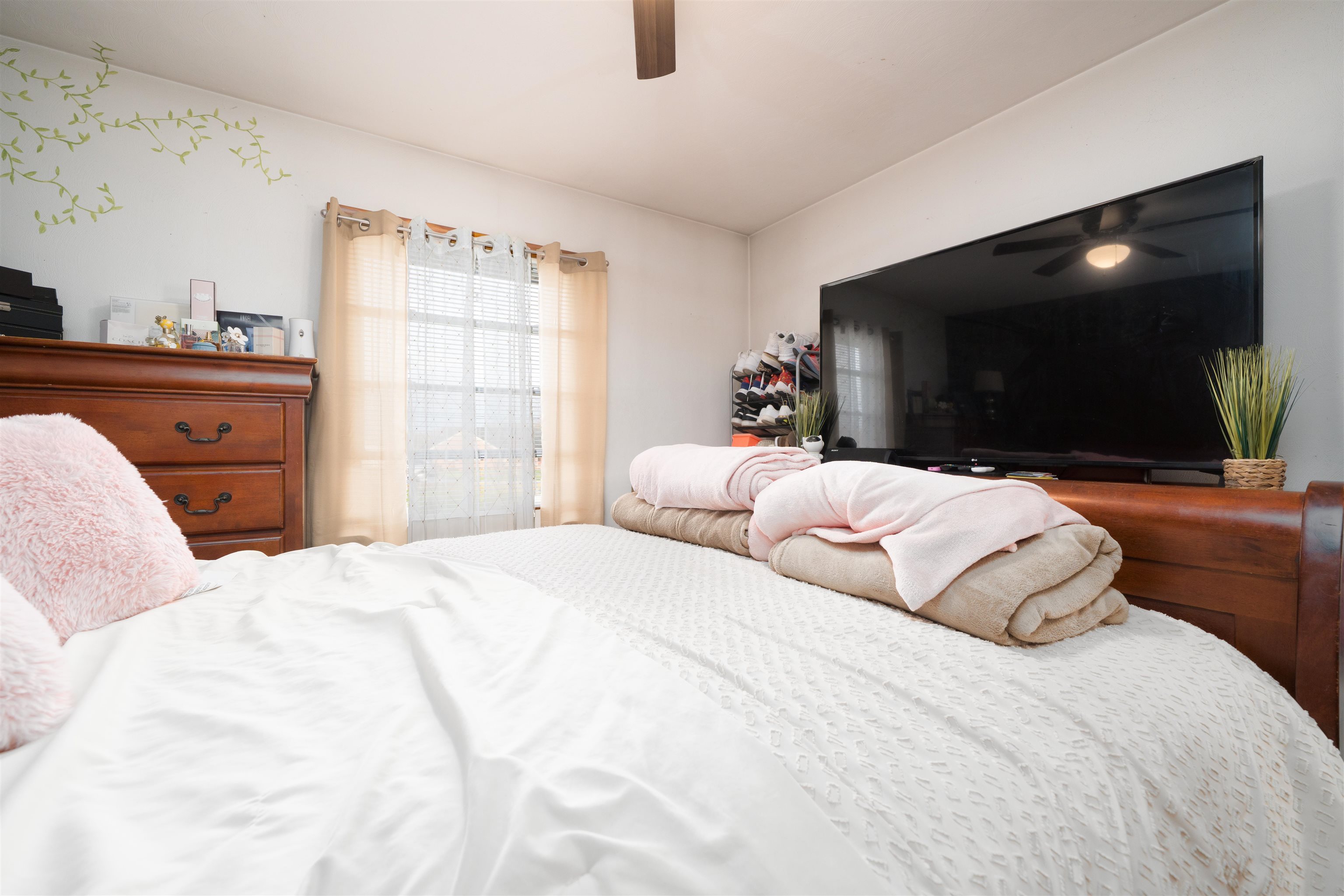 1920 Daniels Ln, Owensboro, Kentucky 42303, 3 Bedrooms Bedrooms, ,1 BathroomBathrooms,Single Family Residence,For Sale,Daniels Ln,94269