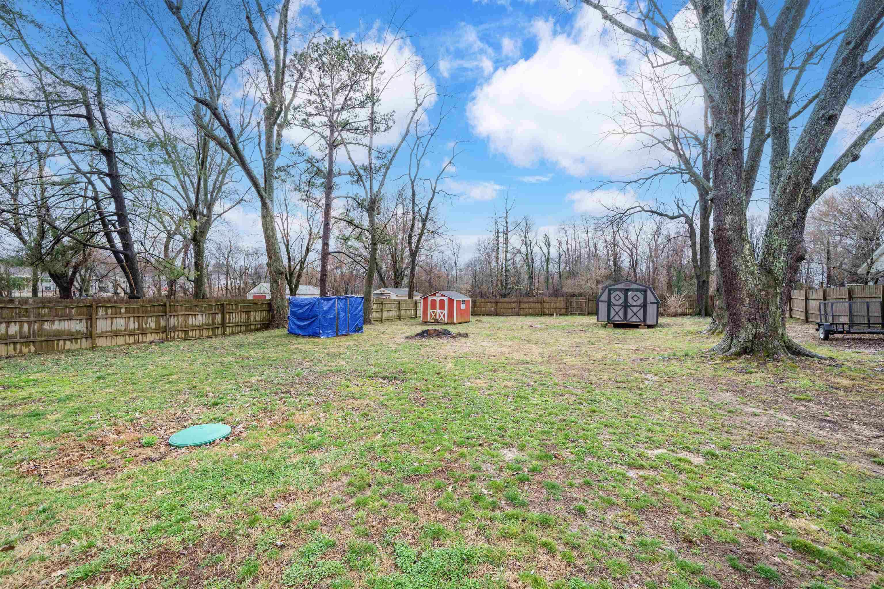 1920 Daniels Ln, Owensboro, Kentucky 42303, 3 Bedrooms Bedrooms, ,1 BathroomBathrooms,Single Family Residence,For Sale,Daniels Ln,94269