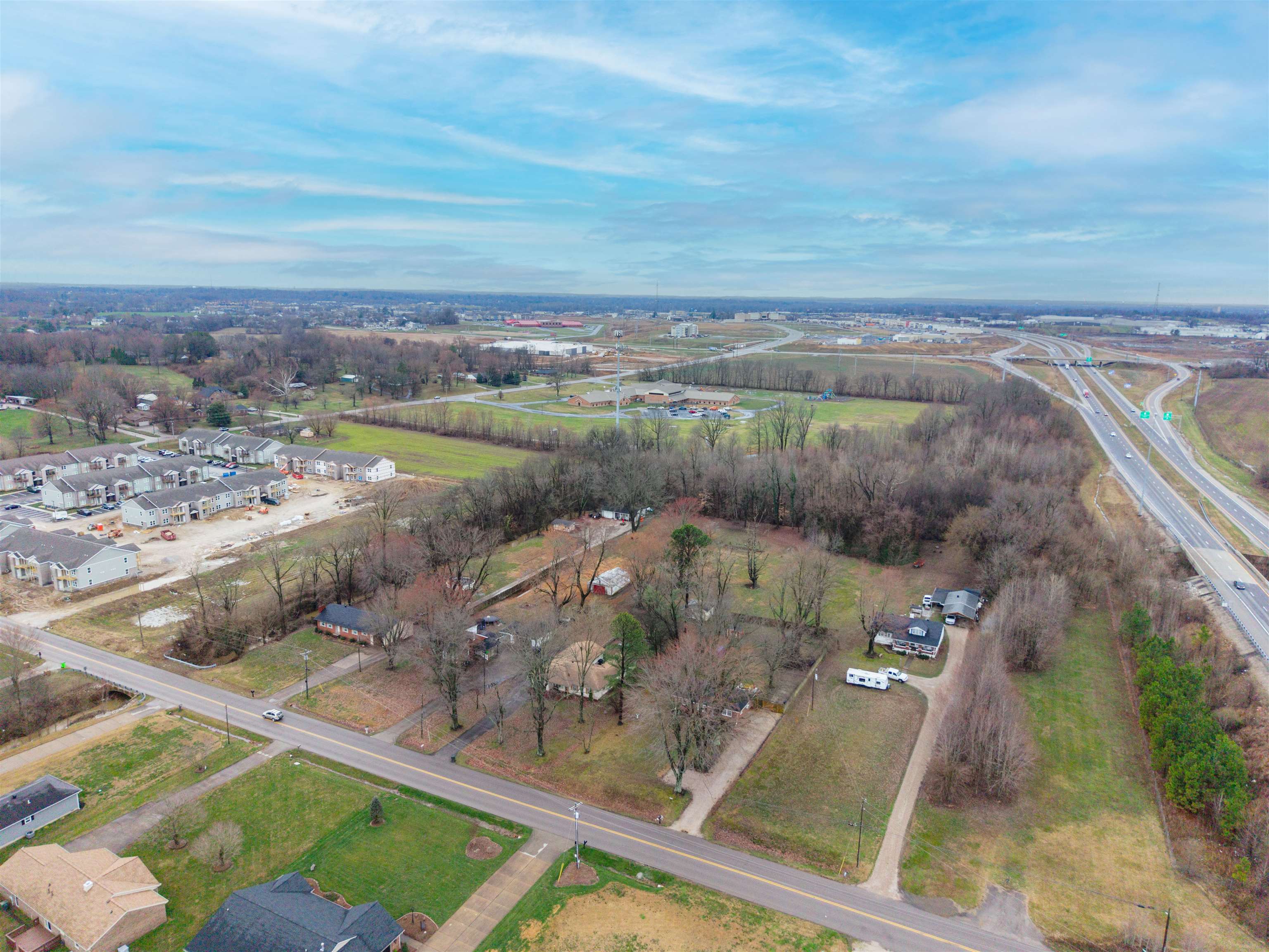 1920 Daniels Ln, Owensboro, Kentucky 42303, 3 Bedrooms Bedrooms, ,1 BathroomBathrooms,Single Family Residence,For Sale,Daniels Ln,94269