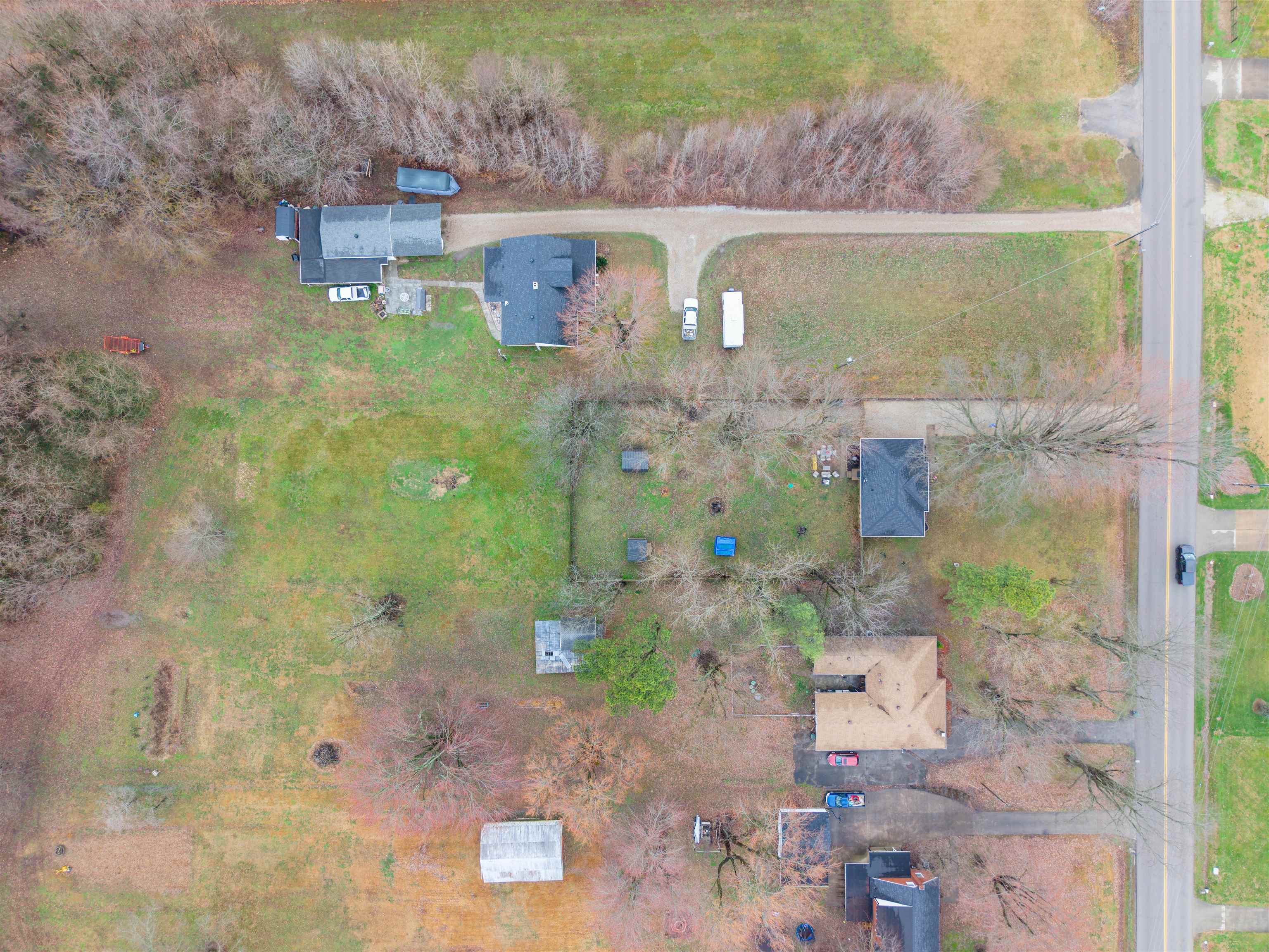 1920 Daniels Ln, Owensboro, Kentucky 42303, 3 Bedrooms Bedrooms, ,1 BathroomBathrooms,Single Family Residence,For Sale,Daniels Ln,94269