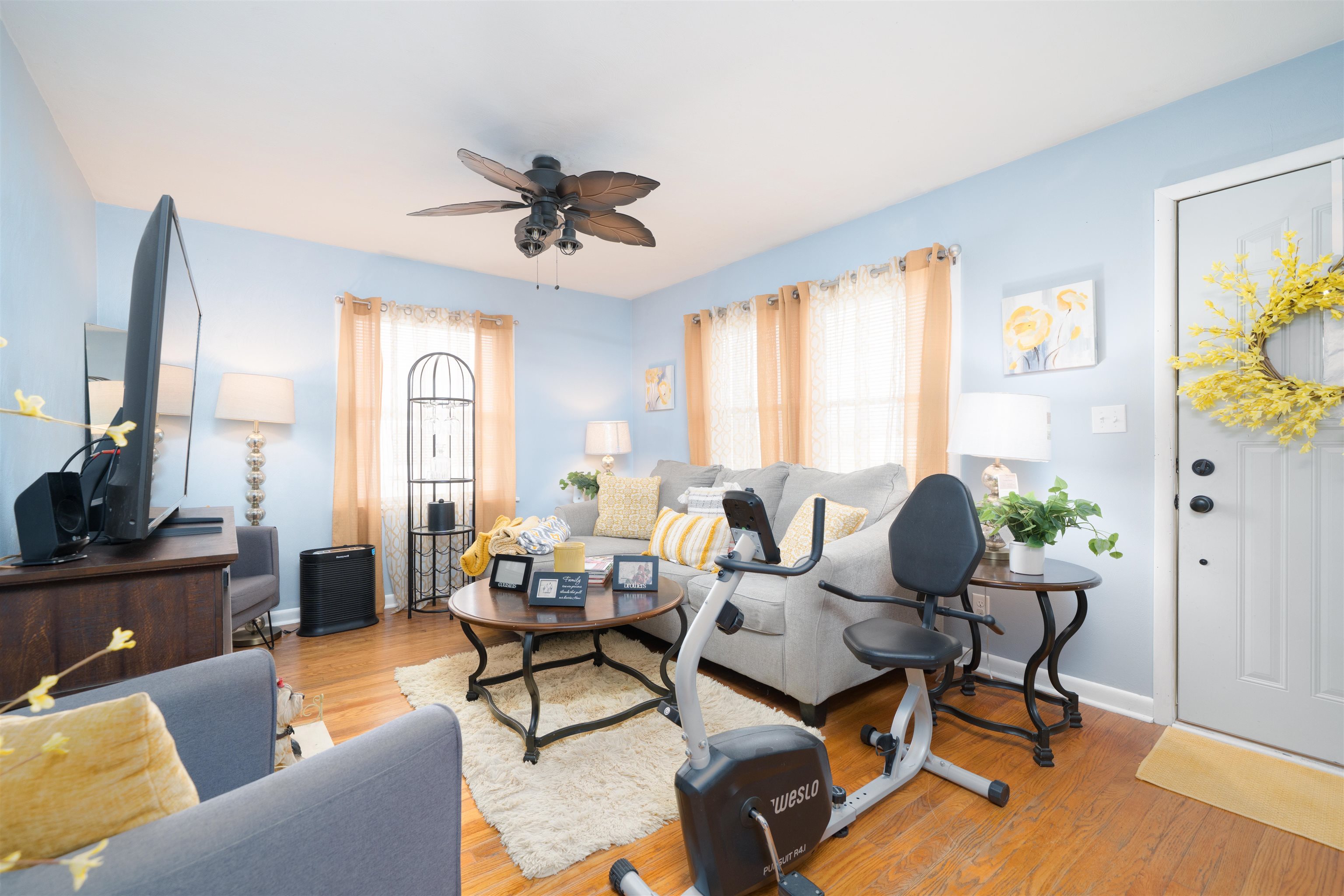 1920 Daniels Ln, Owensboro, Kentucky 42303, 3 Bedrooms Bedrooms, ,1 BathroomBathrooms,Single Family Residence,For Sale,Daniels Ln,94269