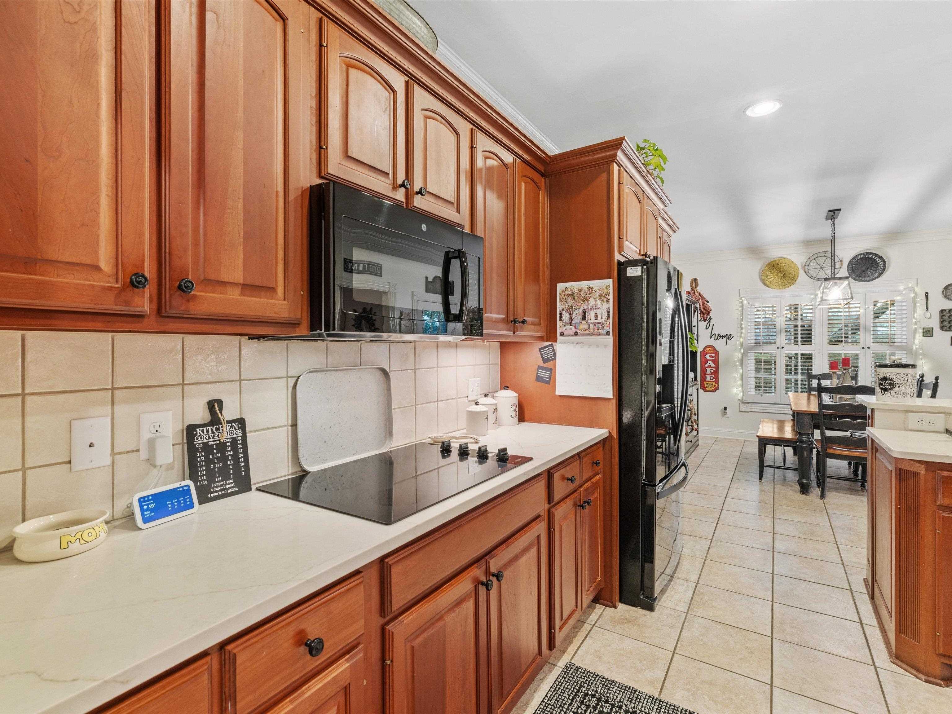 4512 Oakhurst Bend, Owensboro, Kentucky 42303, 6 Bedrooms Bedrooms, ,3 BathroomsBathrooms,Single Family Residence,For Sale,Oakhurst Bend,94271