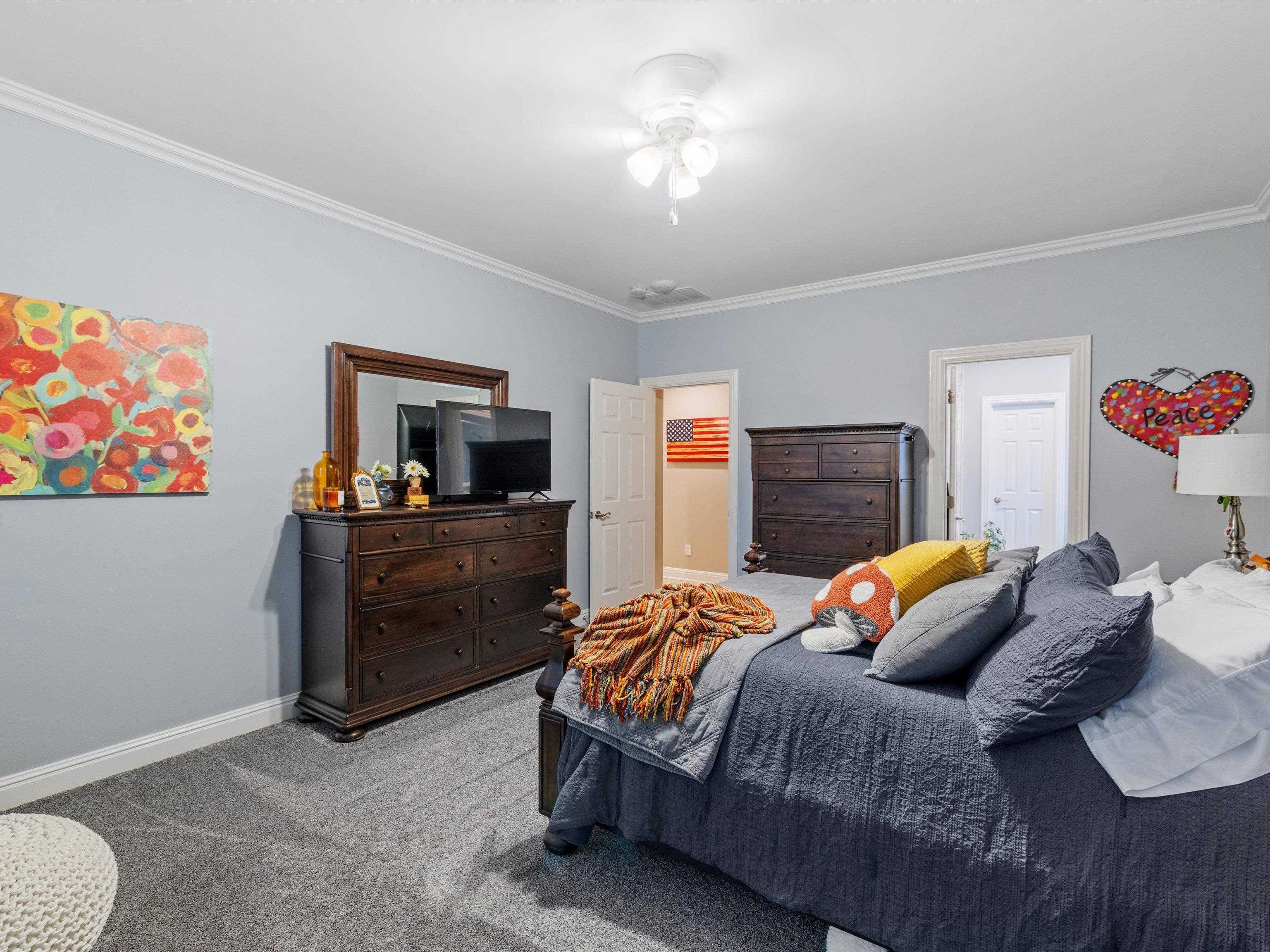 4512 Oakhurst Bend, Owensboro, Kentucky 42303, 6 Bedrooms Bedrooms, ,3 BathroomsBathrooms,Single Family Residence,For Sale,Oakhurst Bend,94271