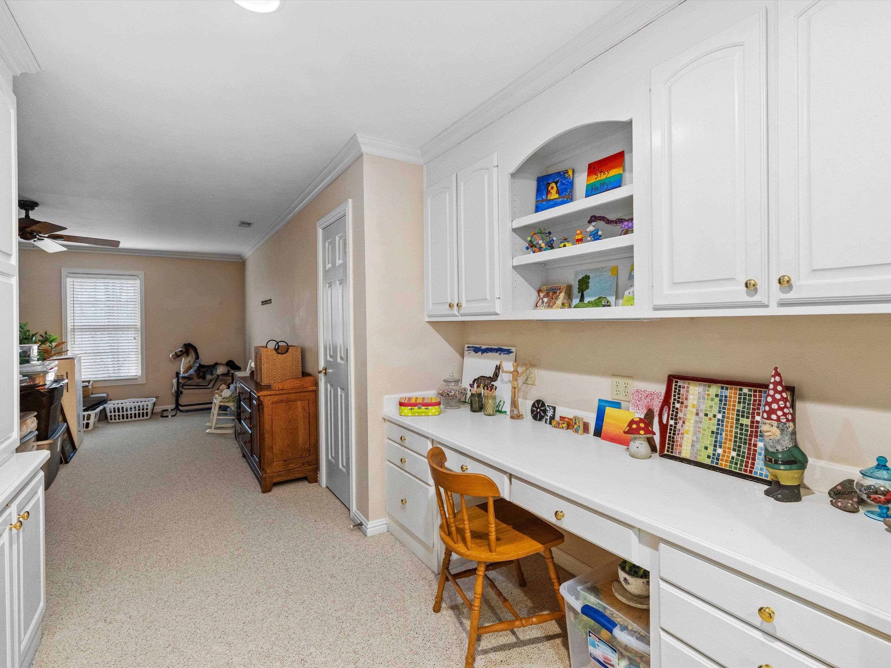 4512 Oakhurst Bend, Owensboro, Kentucky 42303, 6 Bedrooms Bedrooms, ,3 BathroomsBathrooms,Single Family Residence,For Sale,Oakhurst Bend,94271