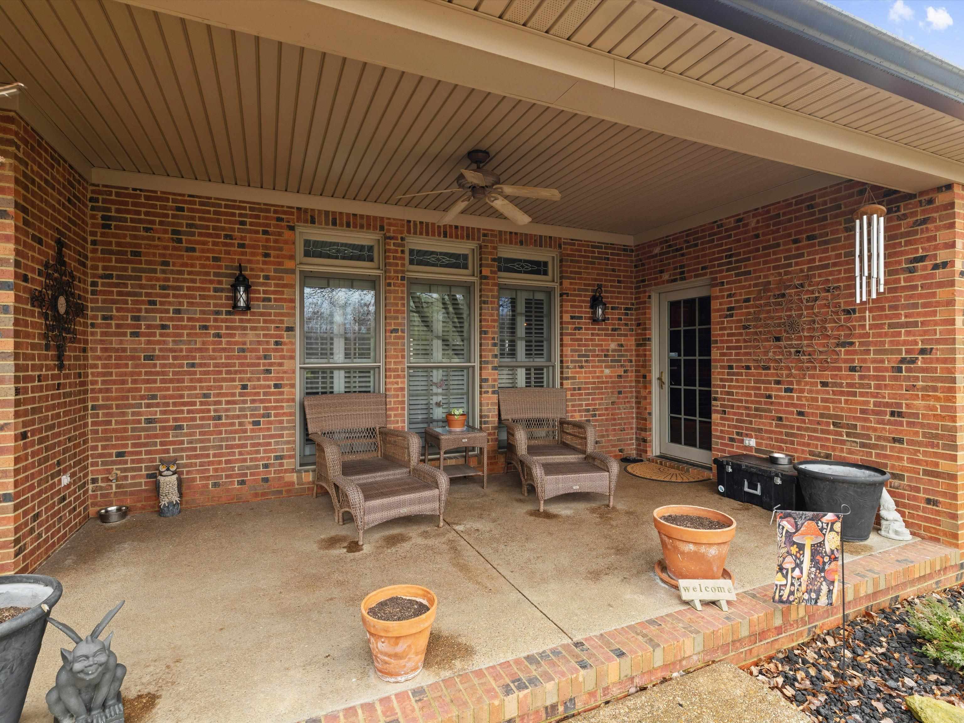 4512 Oakhurst Bend, Owensboro, Kentucky 42303, 6 Bedrooms Bedrooms, ,3 BathroomsBathrooms,Single Family Residence,For Sale,Oakhurst Bend,94271