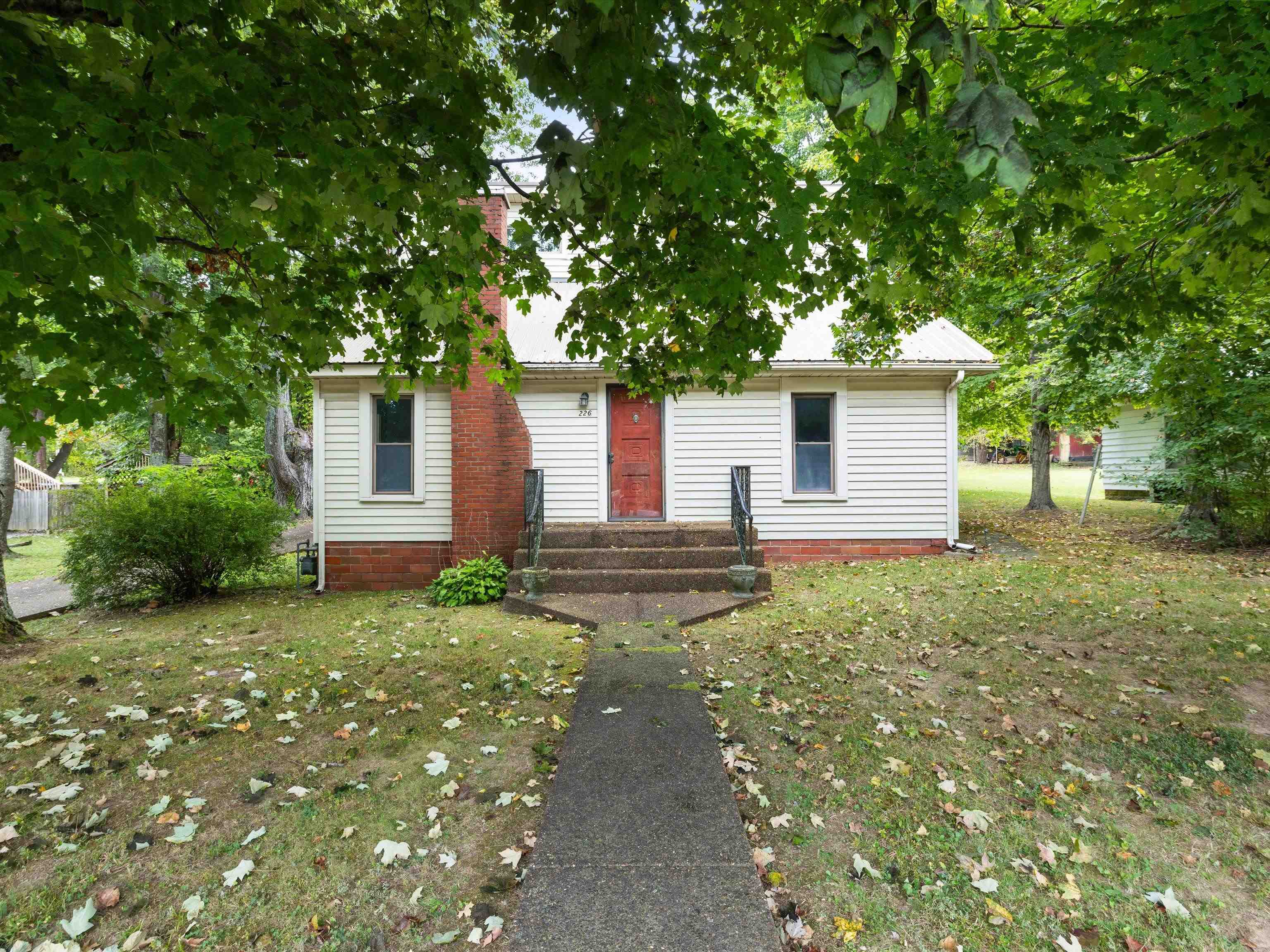 226 Main St, Fordsville, Kentucky 42343, 4 Bedrooms Bedrooms, ,2 BathroomsBathrooms,Single Family Residence,For Sale,Main St,94272