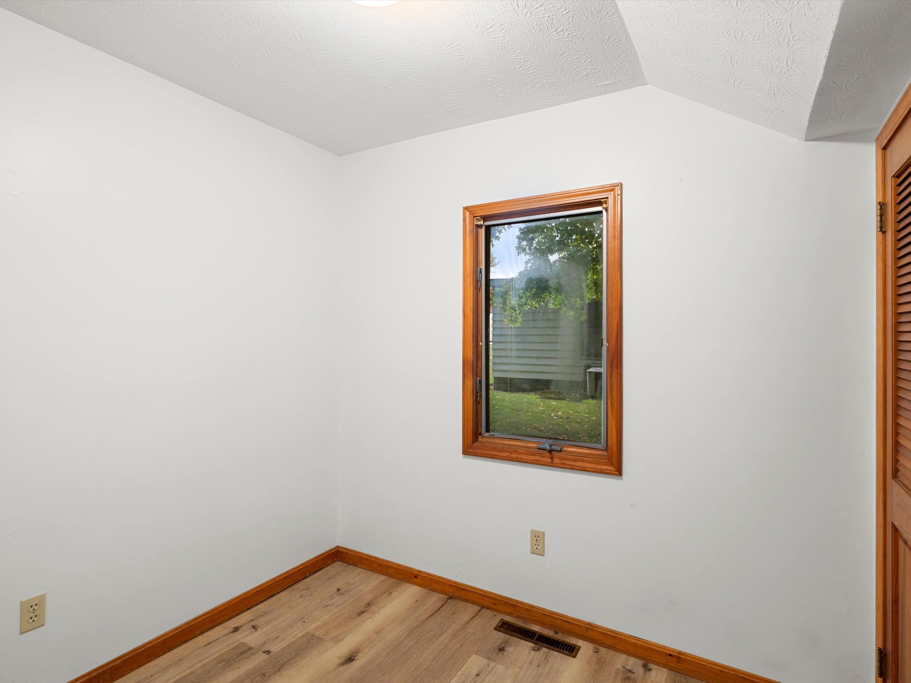 226 Main St, Fordsville, Kentucky 42343, 4 Bedrooms Bedrooms, ,2 BathroomsBathrooms,Single Family Residence,For Sale,Main St,94272