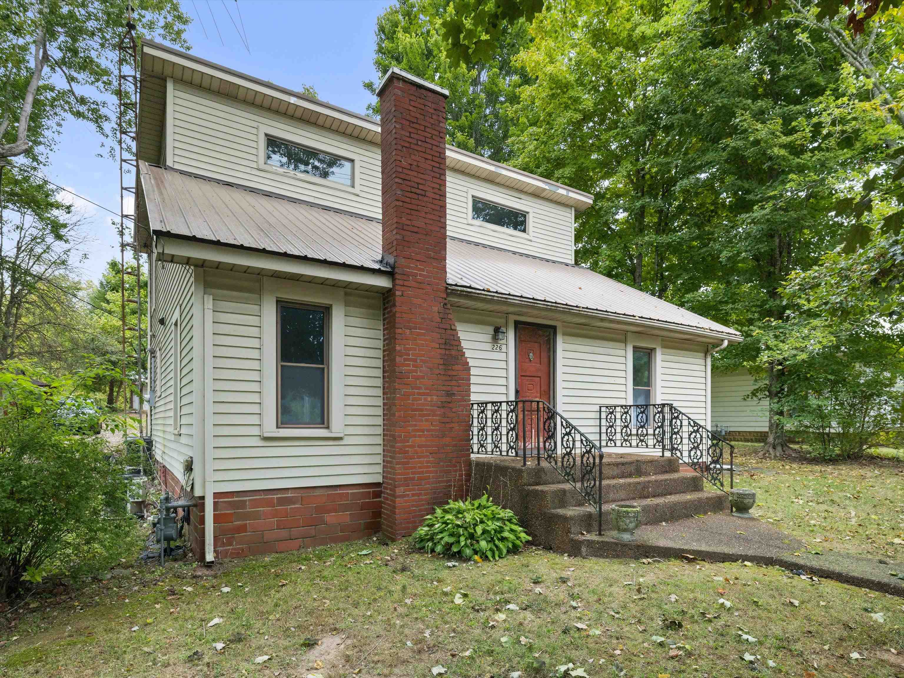 226 Main St, Fordsville, Kentucky 42343, 4 Bedrooms Bedrooms, ,2 BathroomsBathrooms,Single Family Residence,For Sale,Main St,94272