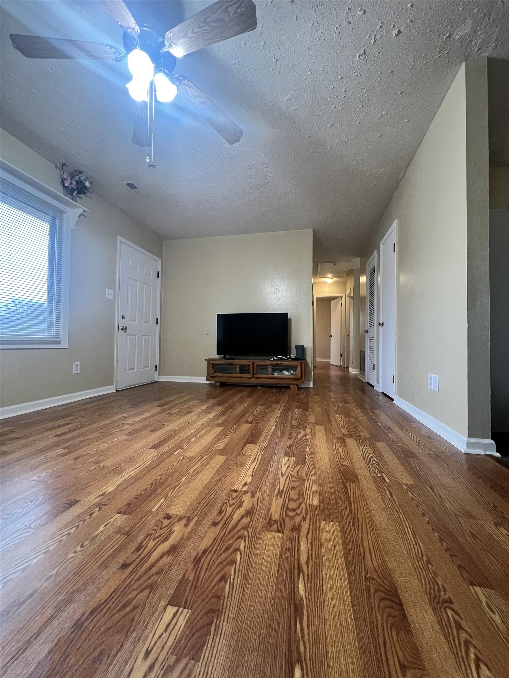 312 Holmes DR, Owensboro, Kentucky 42303, 3 Bedrooms Bedrooms, ,1 BathroomBathrooms,Single Family Residence,For Sale,Holmes DR,94273