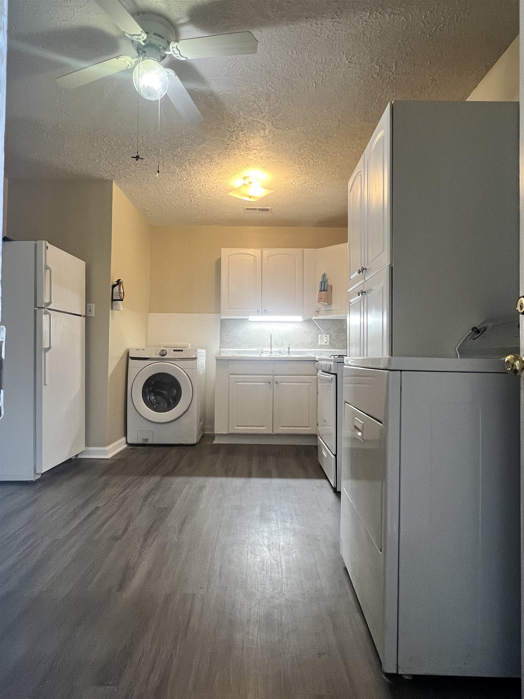 312 Holmes DR, Owensboro, Kentucky 42303, 3 Bedrooms Bedrooms, ,1 BathroomBathrooms,Single Family Residence,For Sale,Holmes DR,94273