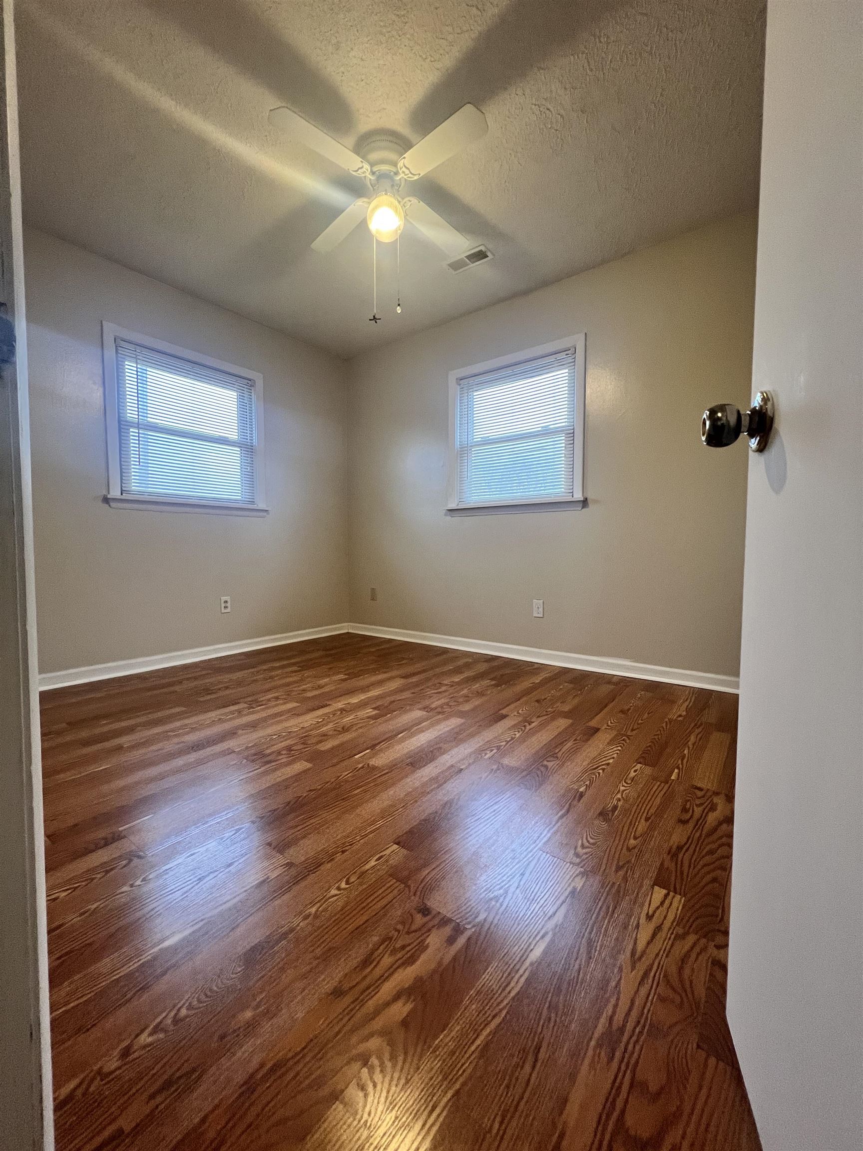 312 Holmes DR, Owensboro, Kentucky 42303, 3 Bedrooms Bedrooms, ,1 BathroomBathrooms,Single Family Residence,For Sale,Holmes DR,94273