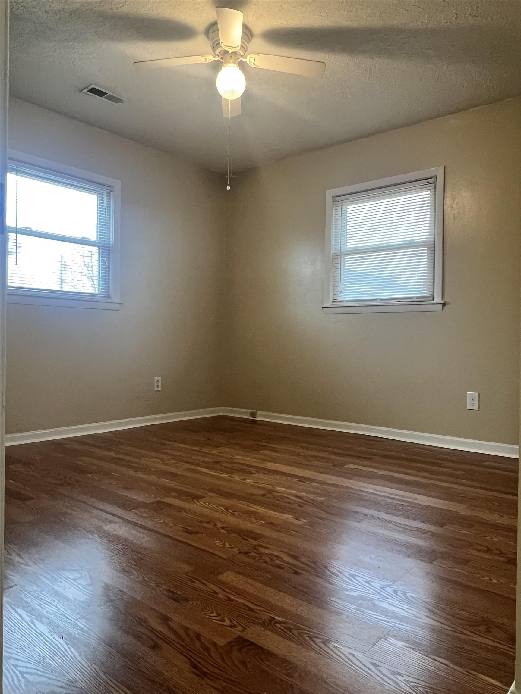 312 Holmes DR, Owensboro, Kentucky 42303, 3 Bedrooms Bedrooms, ,1 BathroomBathrooms,Single Family Residence,For Sale,Holmes DR,94273