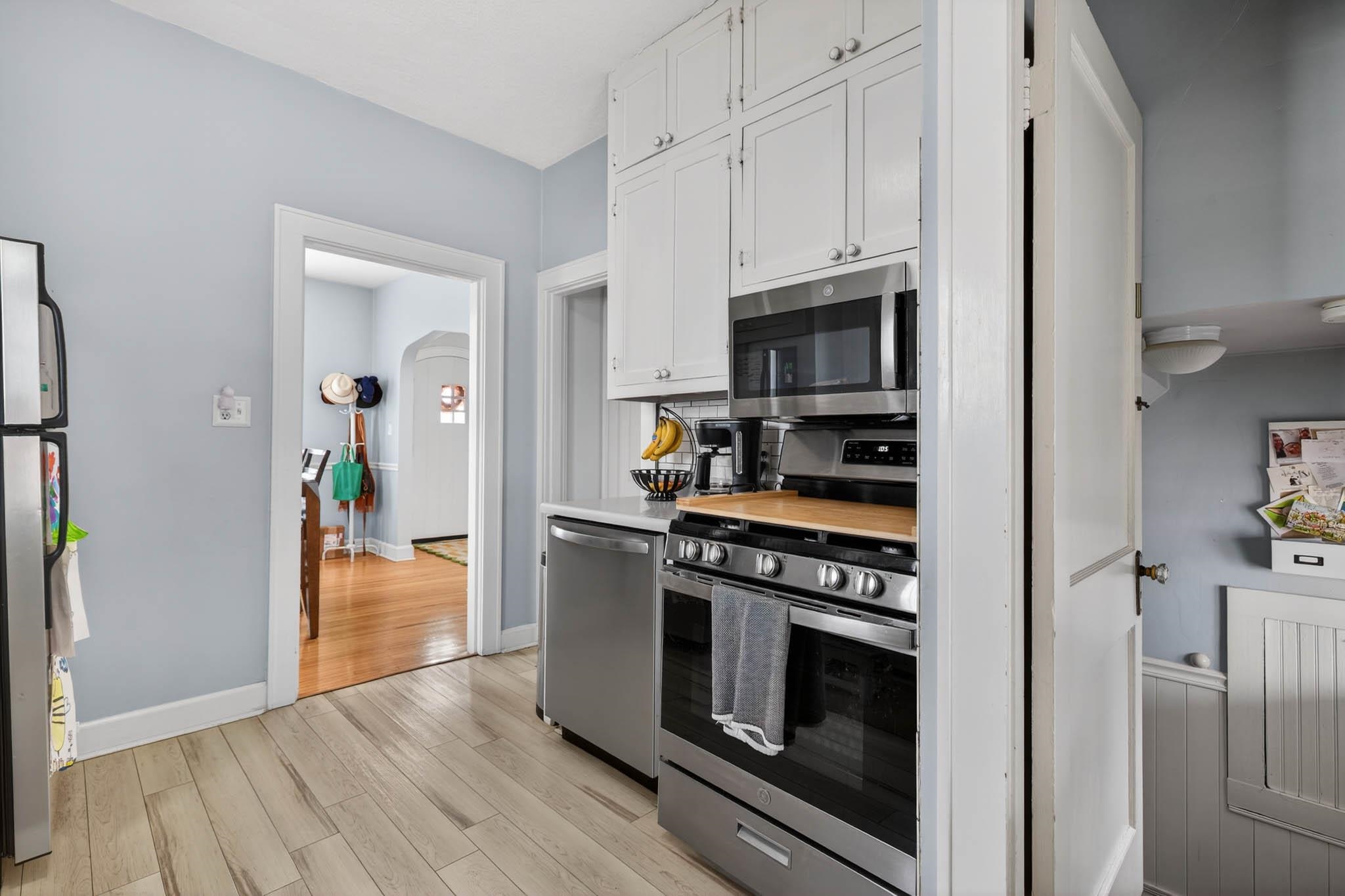 109 E 19th St, Owensboro, Kentucky 42303, 3 Bedrooms Bedrooms, ,2 BathroomsBathrooms,Single Family Residence,For Sale,E 19th St,94274