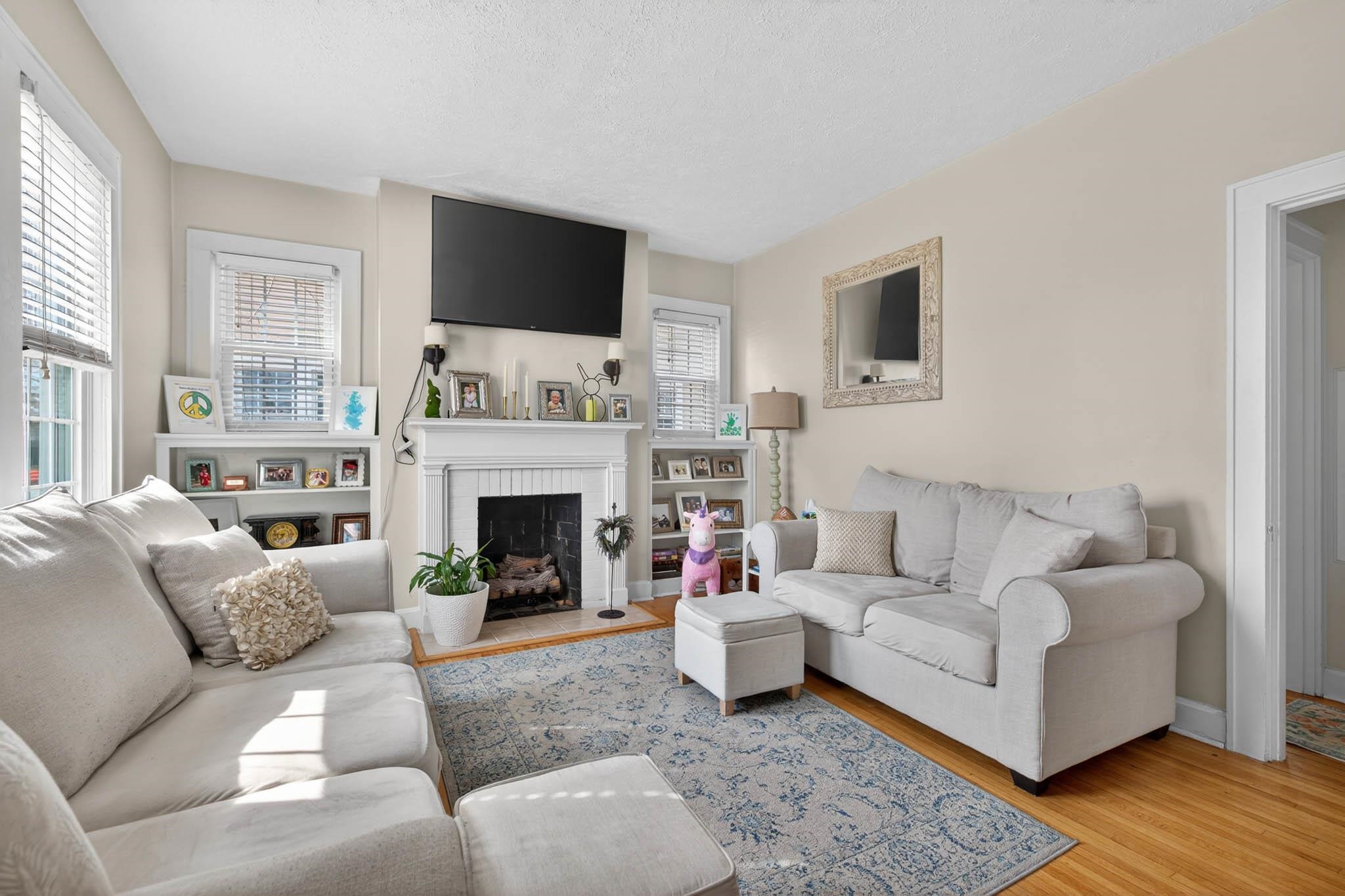 109 E 19th St, Owensboro, Kentucky 42303, 3 Bedrooms Bedrooms, ,2 BathroomsBathrooms,Single Family Residence,For Sale,E 19th St,94274