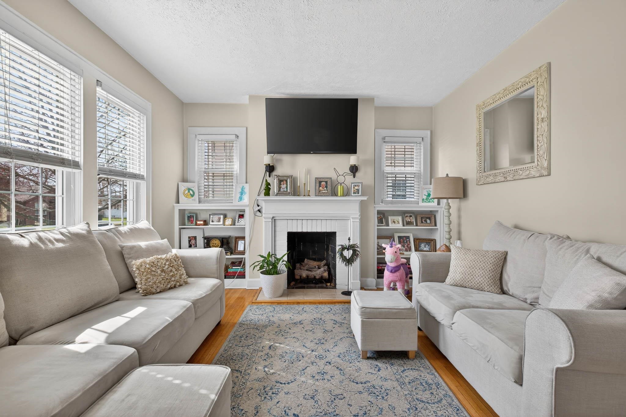 109 E 19th St, Owensboro, Kentucky 42303, 3 Bedrooms Bedrooms, ,2 BathroomsBathrooms,Single Family Residence,For Sale,E 19th St,94274